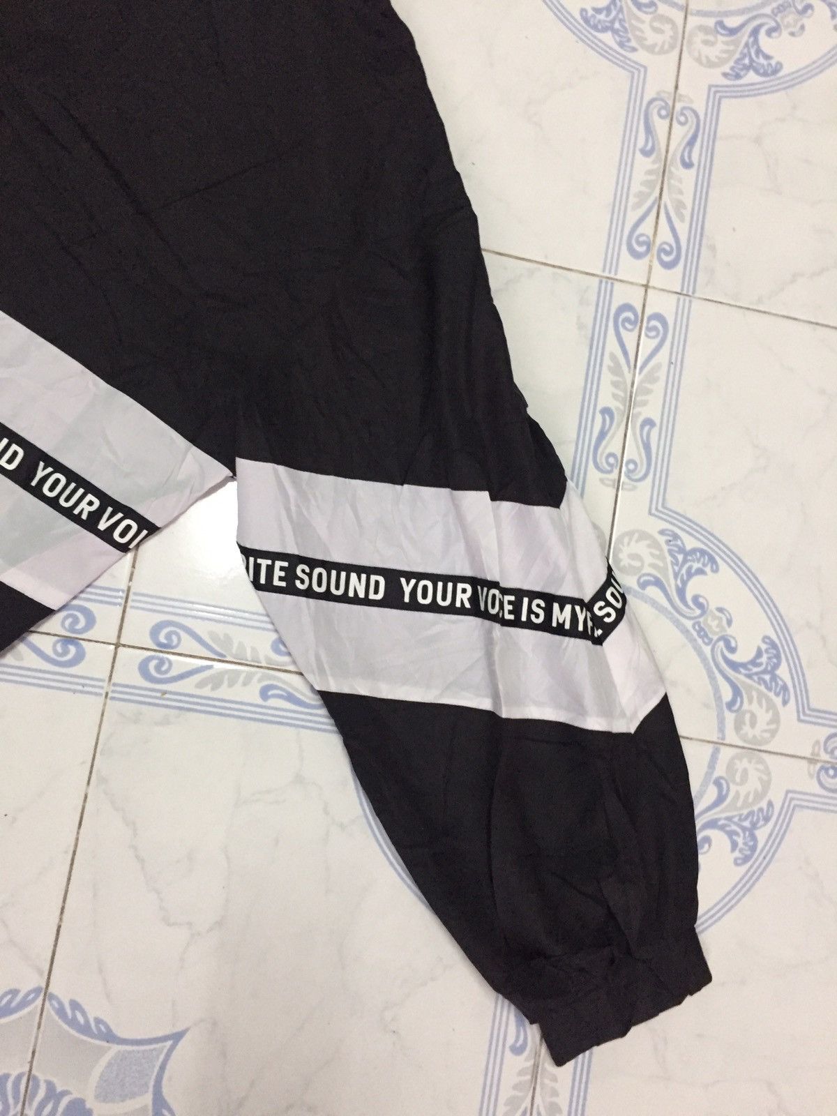 Japanese Brand Your Voice Is My Favorite Sound Hoodie Zipper Jacket Size US XL / EU 56 / 4 - 6 Thumbnail