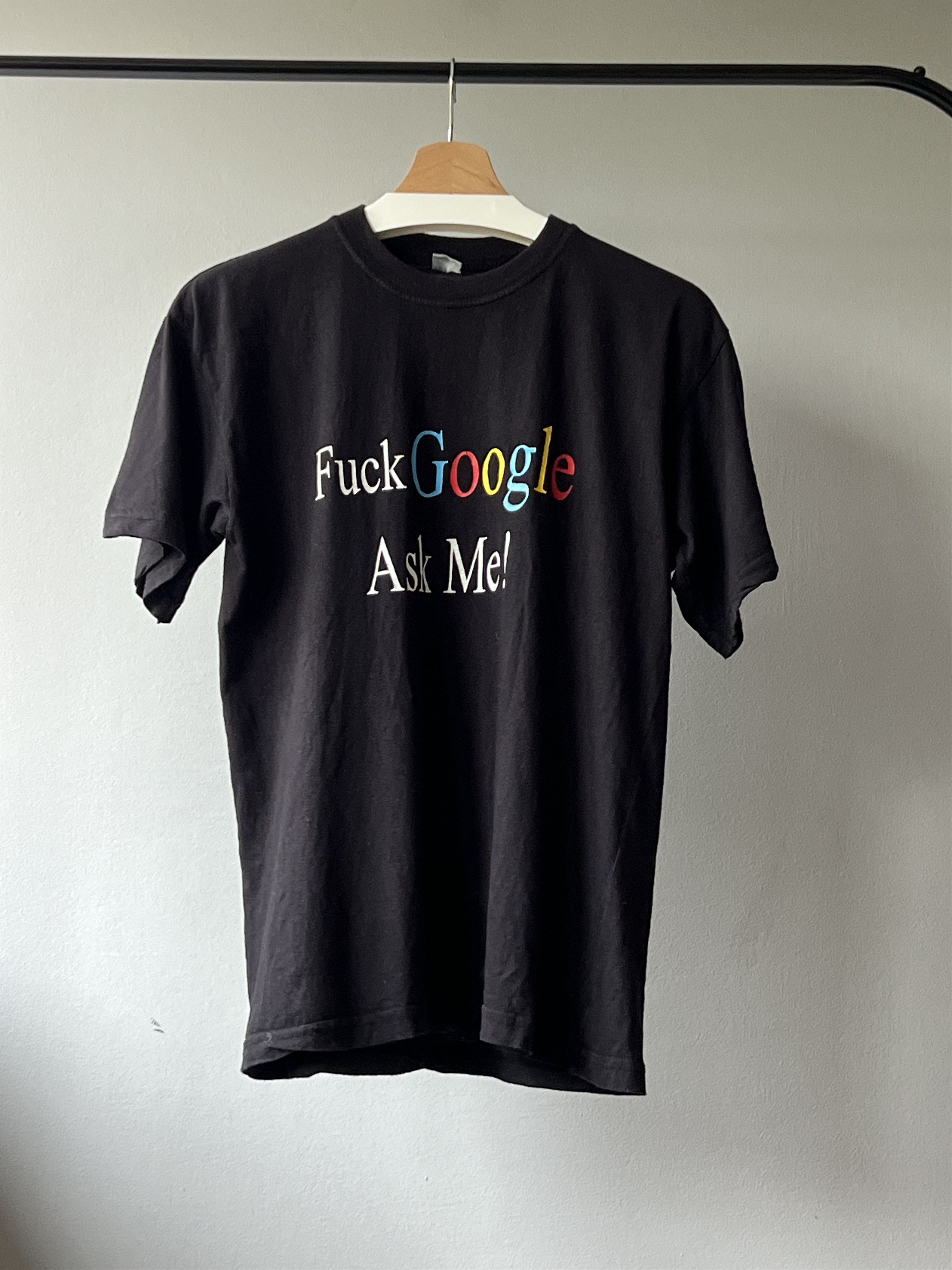 Other Vintage Y2K "Fuck Google Ask Me" Humor Black T-Shirt Size US M / EU 48-50 / 2 - 1 Thumbnail