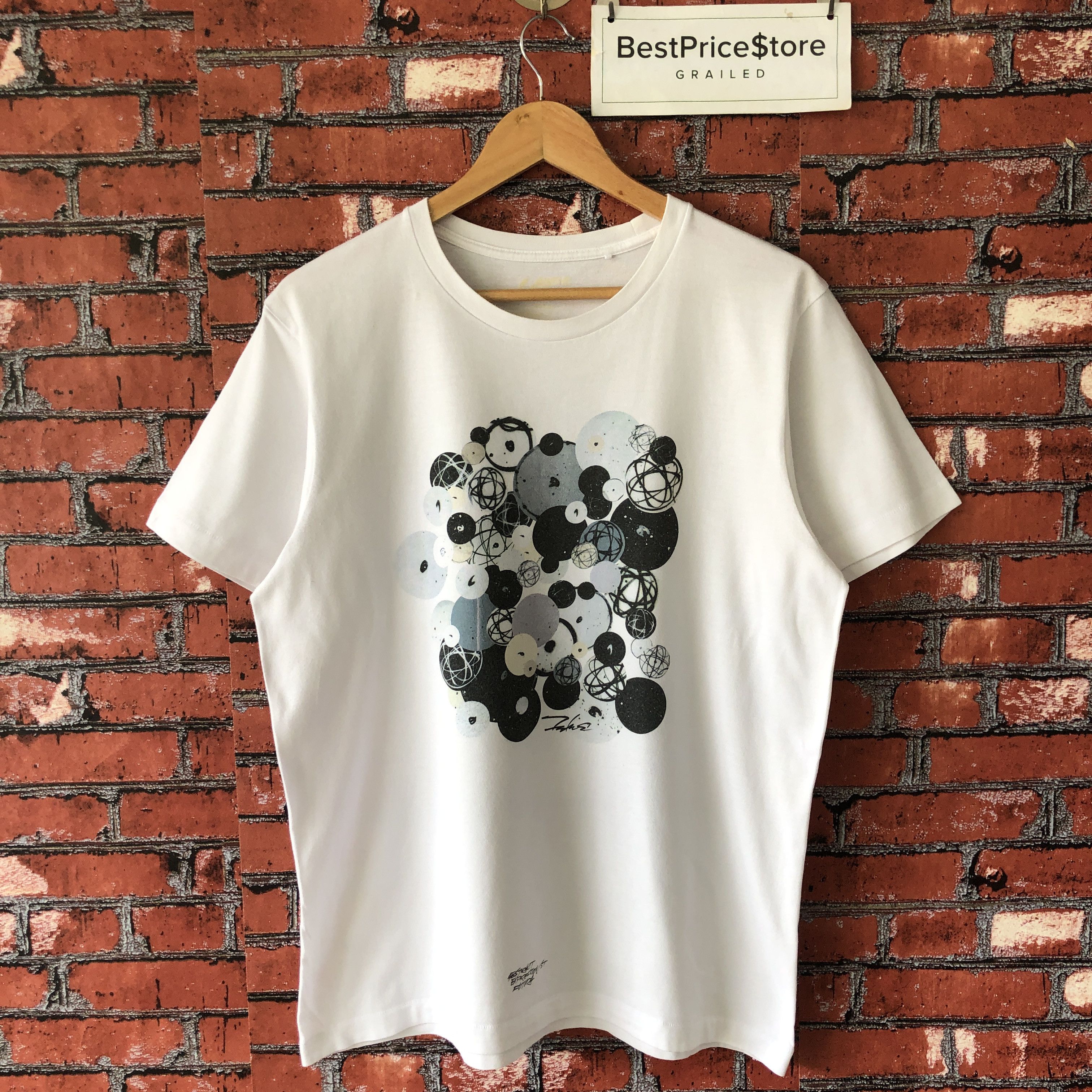 Futura × Uniqlo Futura Laboratories Abstract Uniqlo Big Logo Tee Shirt Size US M / EU 48-50 / 2 - 3 Thumbnail
