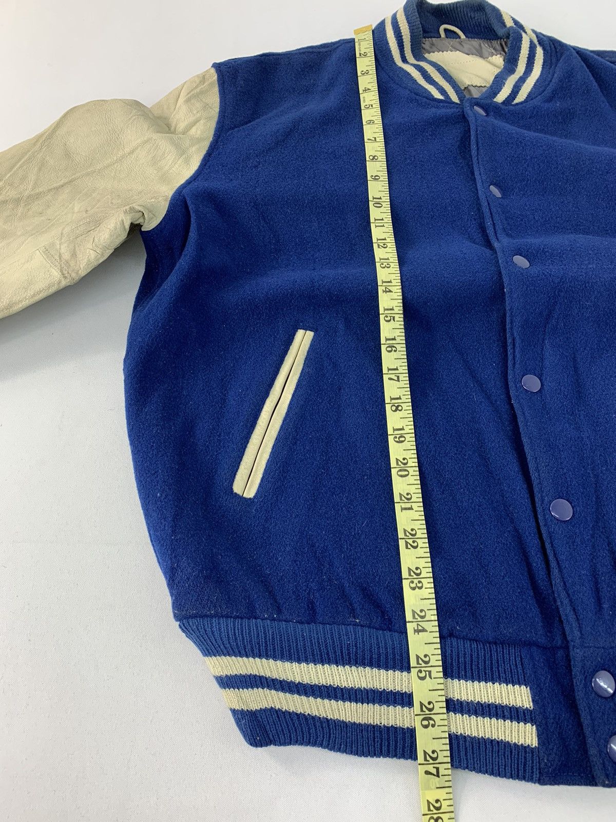 Japanese Brand Vintage 90s Varsity Jacket Leather Sleeve Padded inner Size US L / EU 52-54 / 3 - 10 Thumbnail