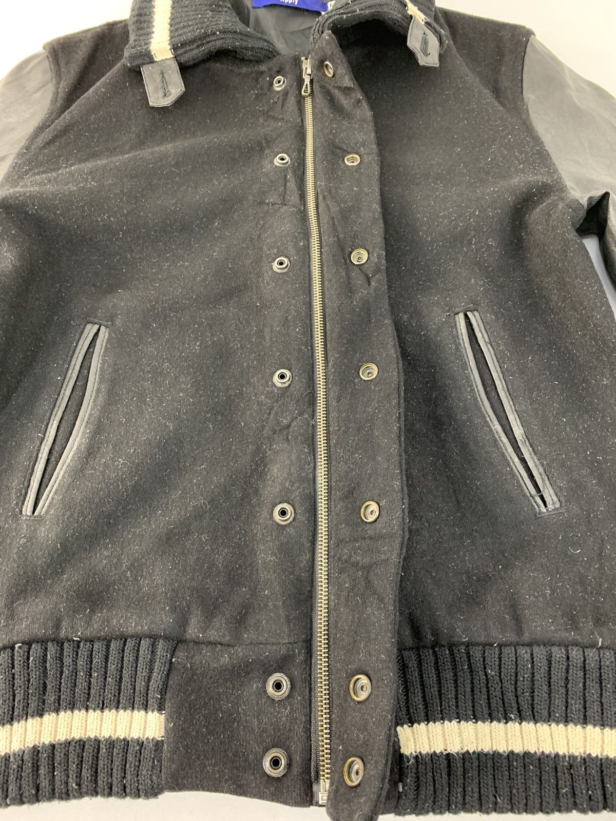 Vintage Apply Japanese Brand Snap Button Leather Sleeve Varsity Size US S / EU 44-46 / 1 - 5 Thumbnail