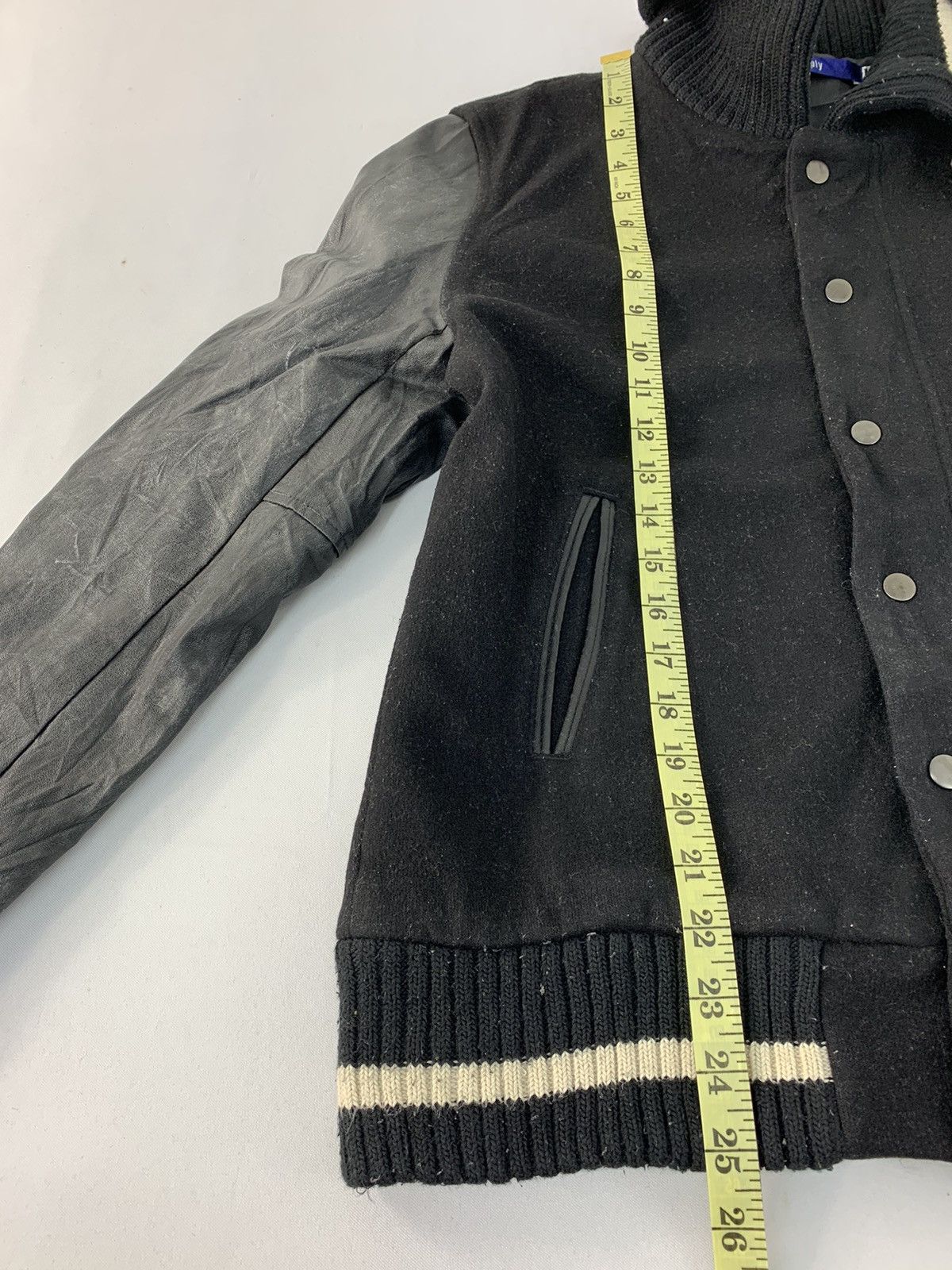Vintage Apply Japanese Brand Snap Button Leather Sleeve Varsity Size US S / EU 44-46 / 1 - 11 Thumbnail