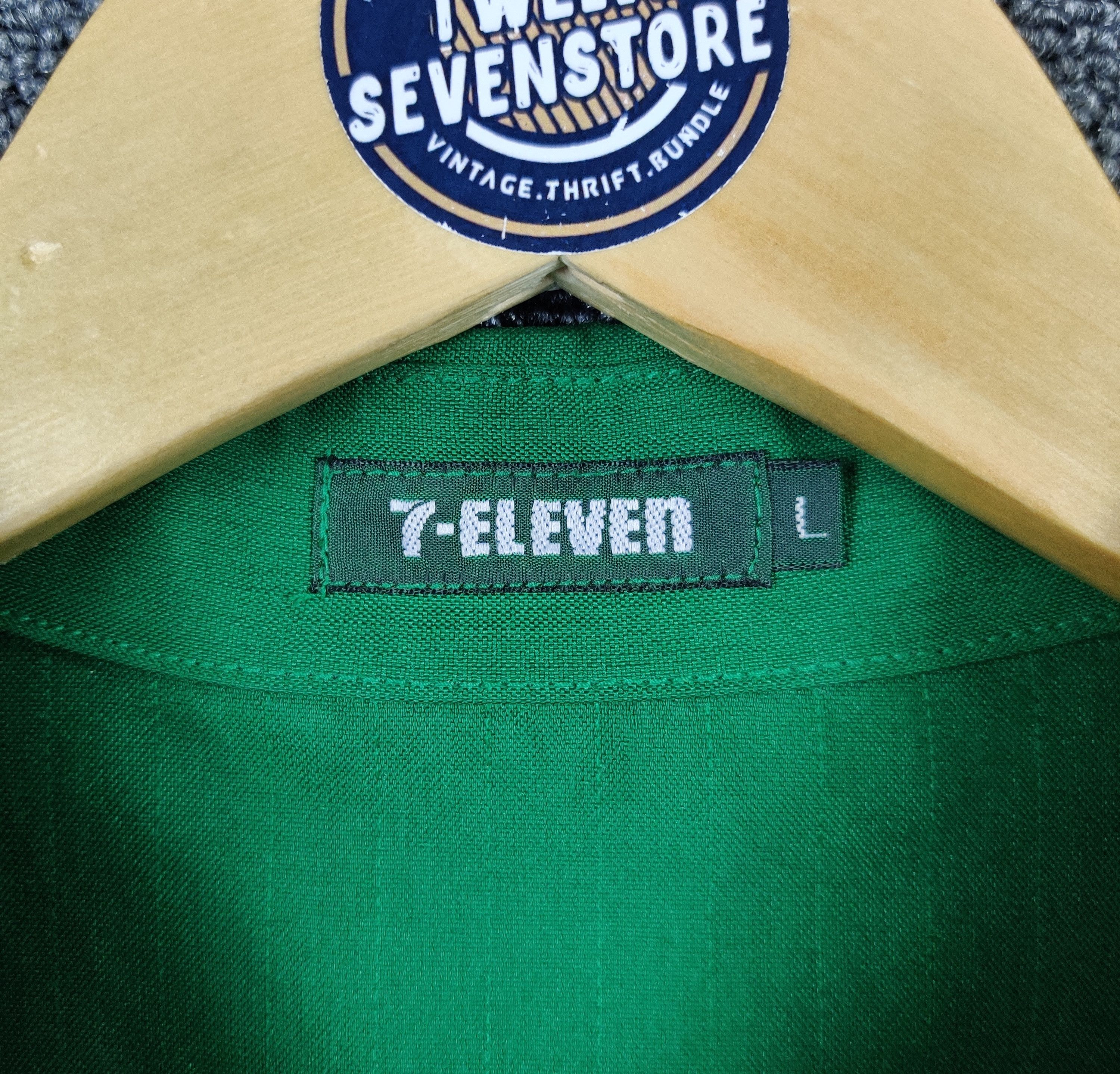 Japanese Brand 90's 7 Eleven Uniform Workers Long Sleeve Button Up Shirt Size US L / EU 52-54 / 3 - 7 Thumbnail
