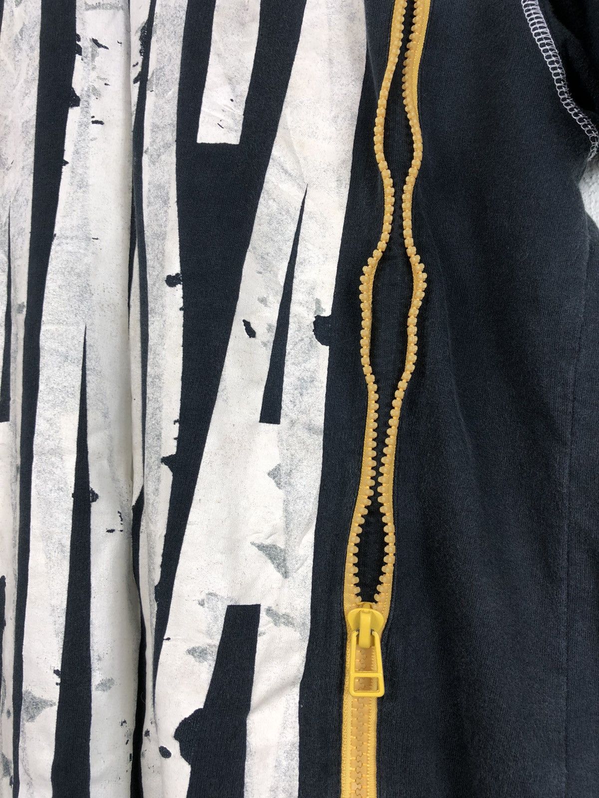 Japanese Brand × Kansai Yamamoto × Vintage Vtg CC Kansai Bold Cock Crow Zipper Tshirt Size US M / EU 48-50 / 2 - 6 Thumbnail