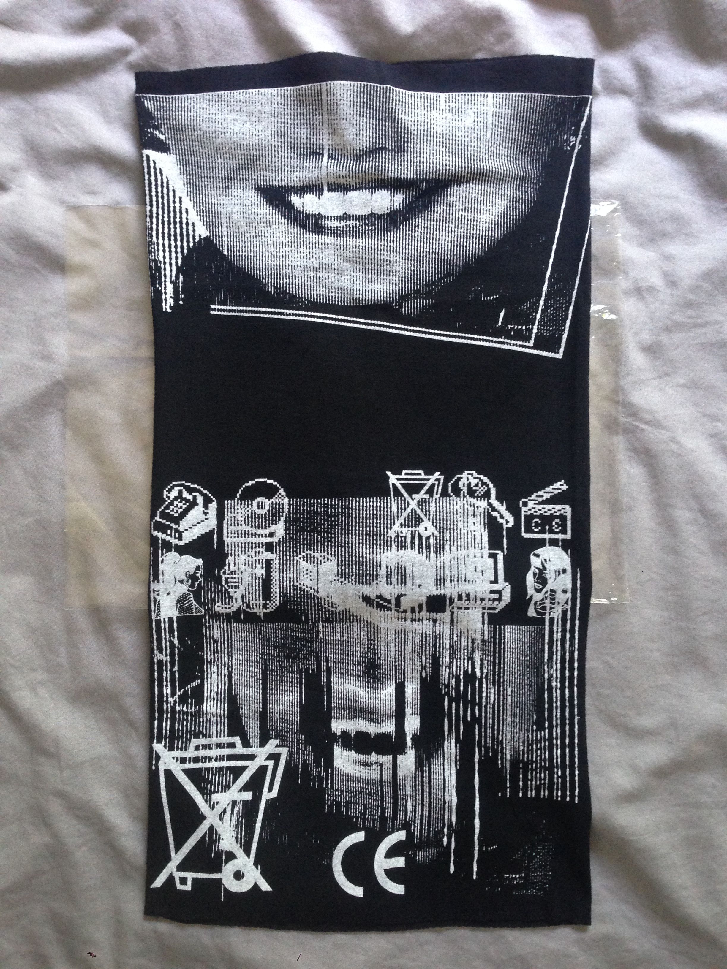C.E CAV EMPT DISGUISE #3 ネックウォーマー Cav Empt Cav Empt CE Disguise #1 face mask neck warmer | Grailed