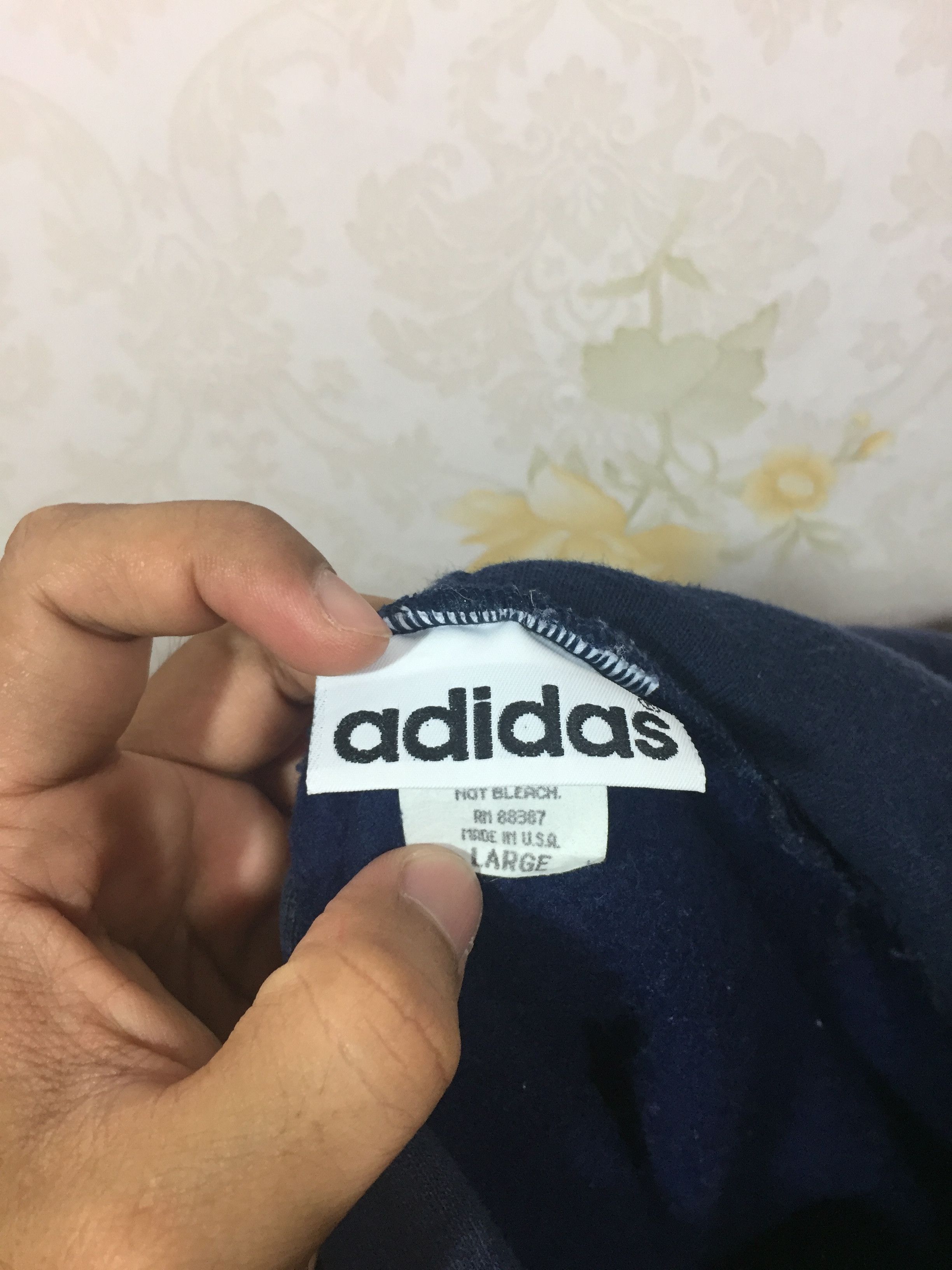 Adidas VINTAGE 90s ADIDAS TREFOIL HOODED MADE USA Size US L / EU 52-54 / 3 - 6 Thumbnail