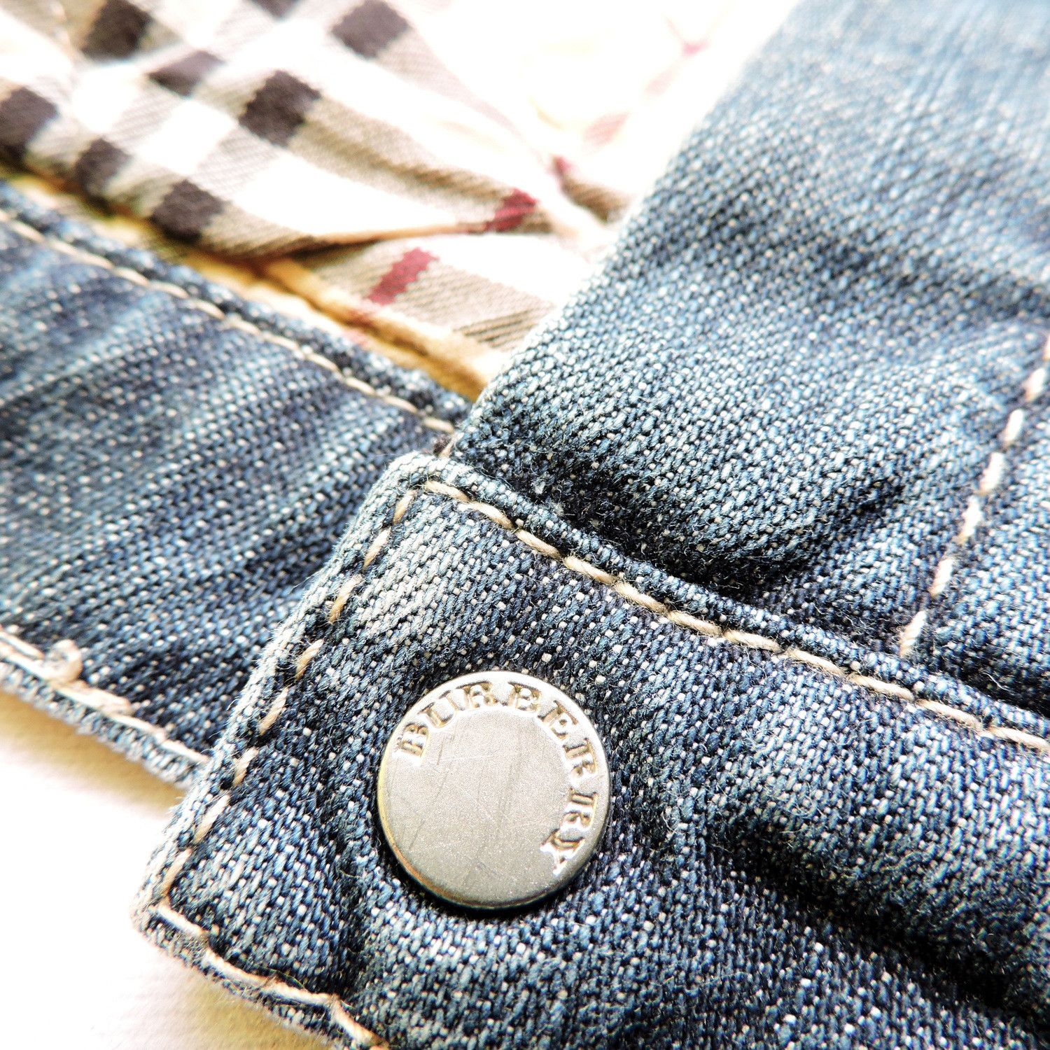 Burberry BURBERRY LINING PLAID PATTERN DENIM JACKET, 18 MONTHS Size US S / EU 44-46 / 1 - 8 Thumbnail