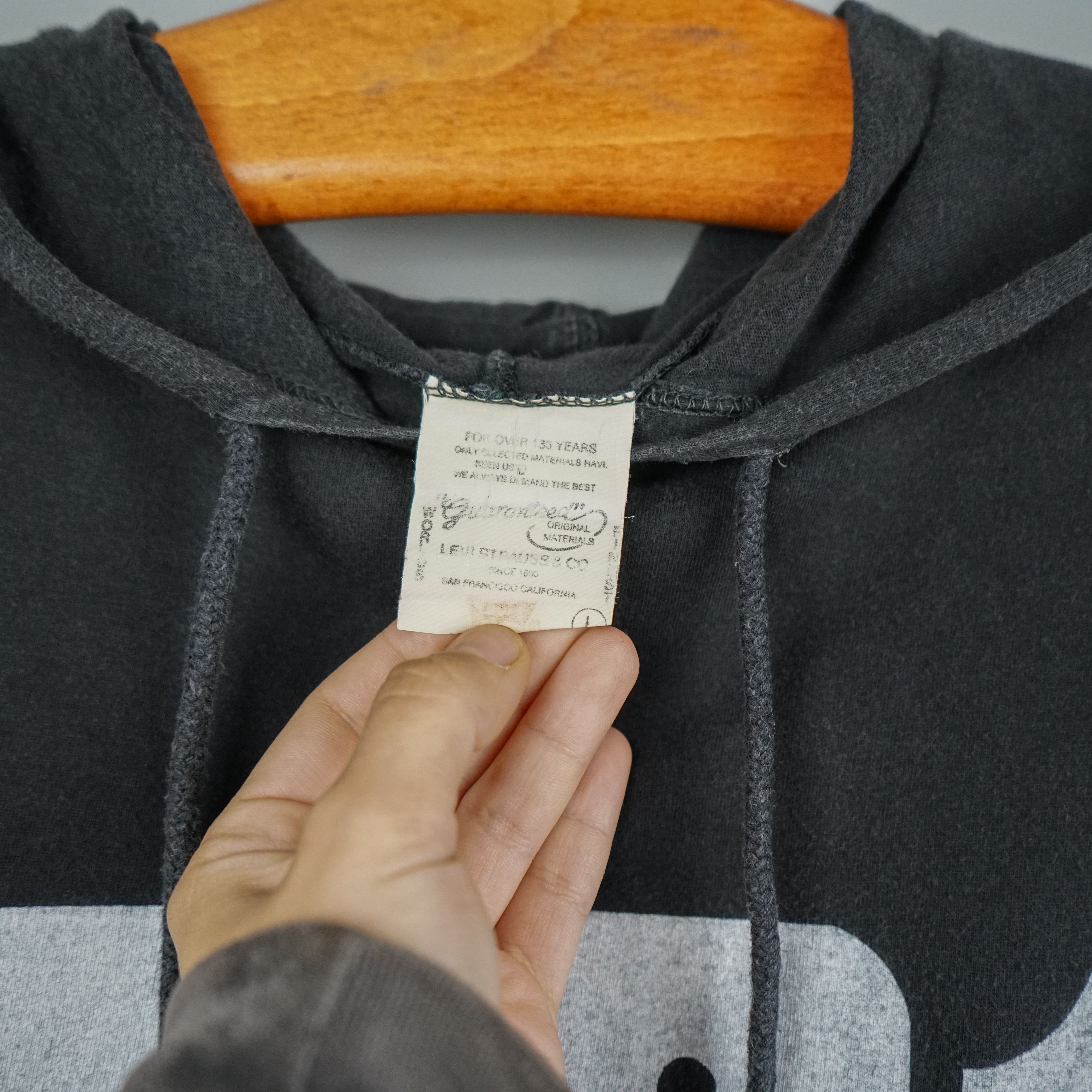Levi's Vintage Clothing × Vintage 1983 Levis Hooded t-shirt Vintage Size US L / EU 52-54 / 3 - 4 Thumbnail