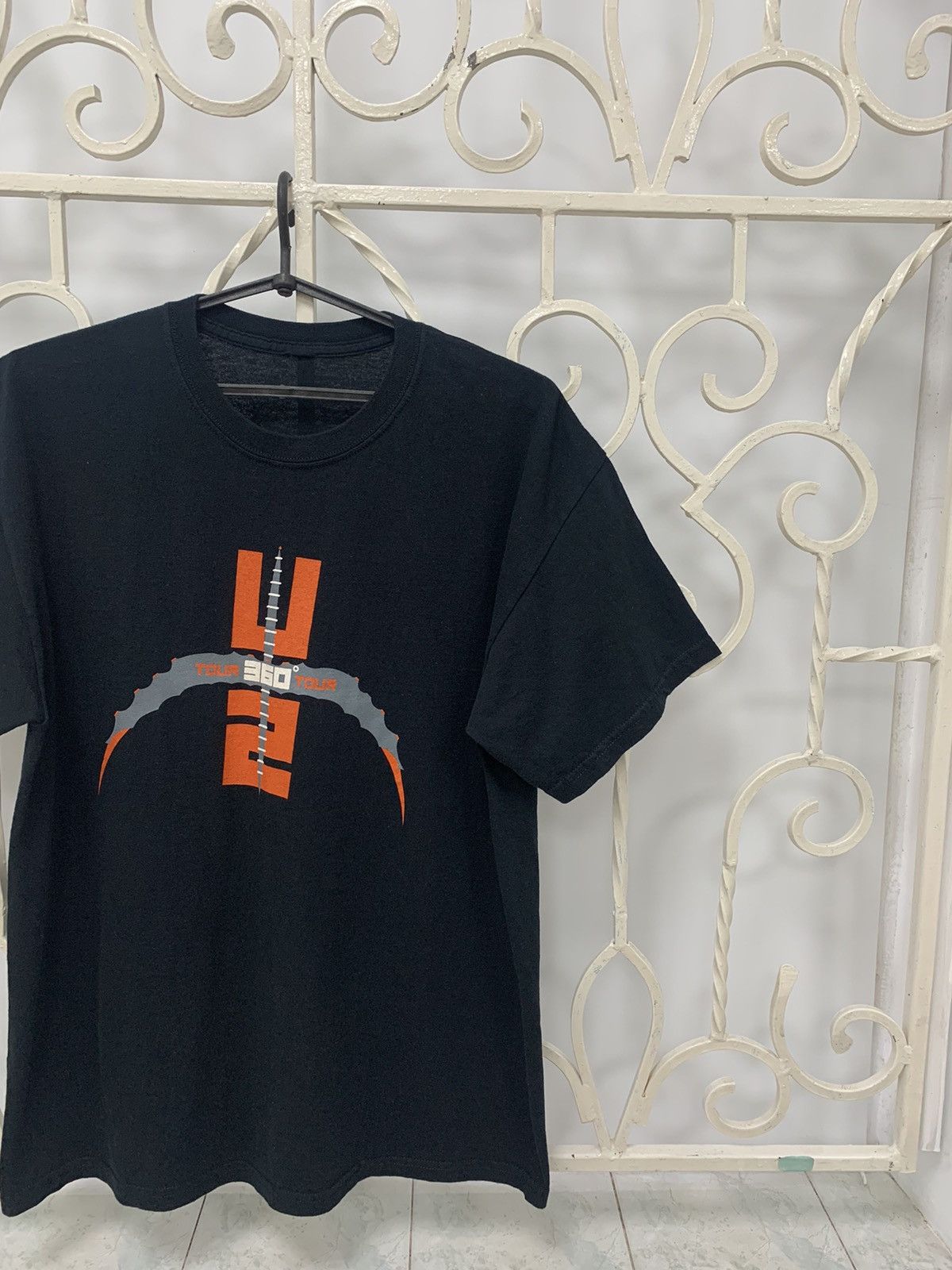 Band Tees Vintage U2 360 Tour 2009 T-shirt Size US M / EU 48-50 / 2 - 7 Thumbnail