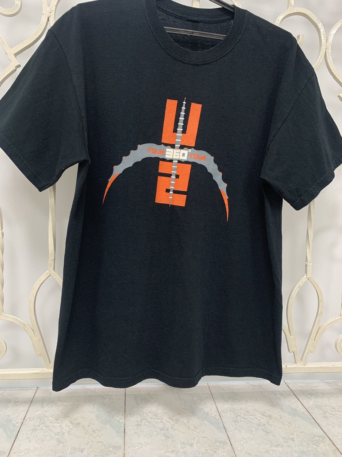 Band Tees Vintage U2 360 Tour 2009 T-shirt Size US M / EU 48-50 / 2 - 4 Thumbnail