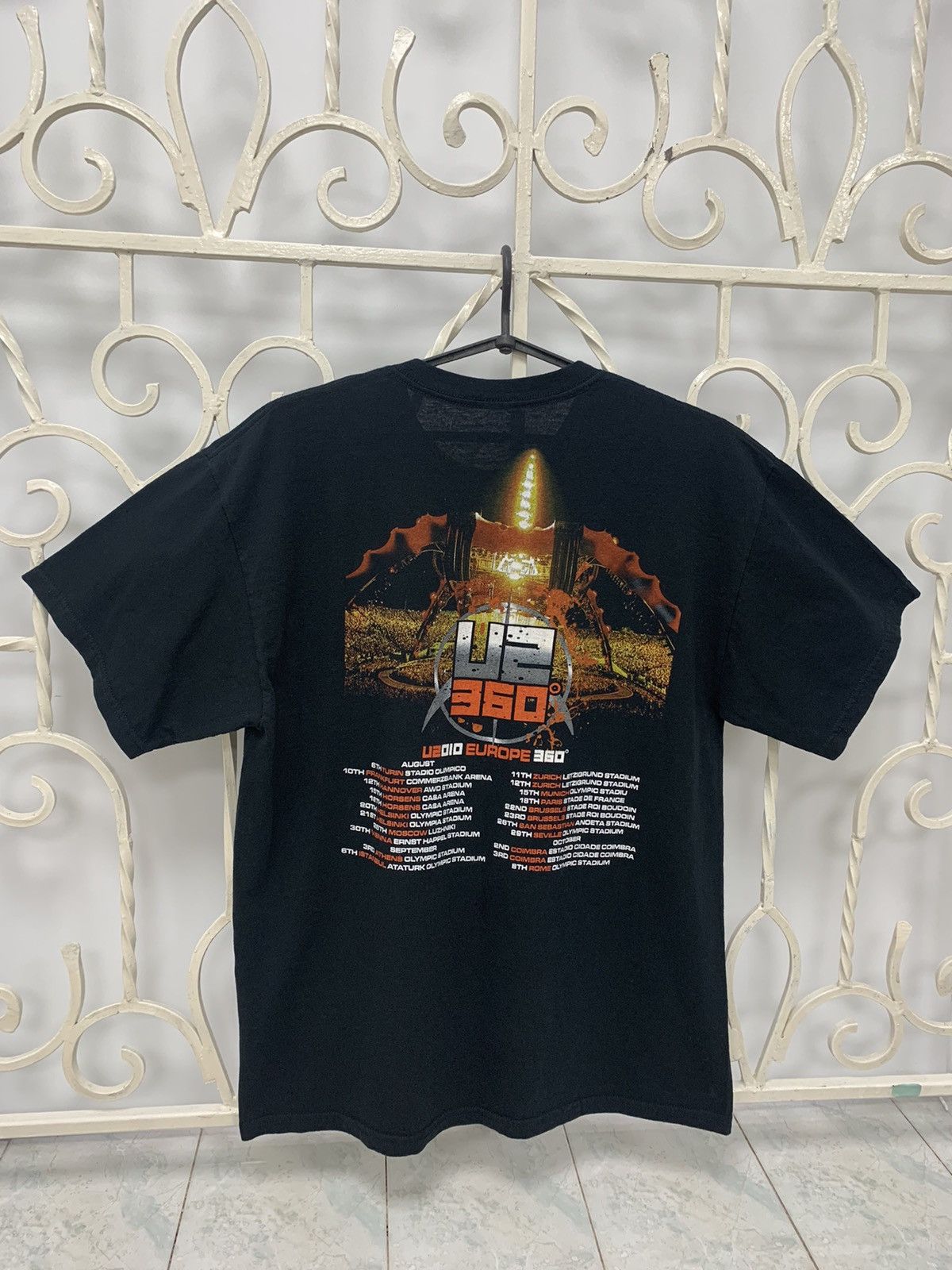 Band Tees Vintage U2 360 Tour 2009 T-shirt Size US M / EU 48-50 / 2 - 8 Thumbnail