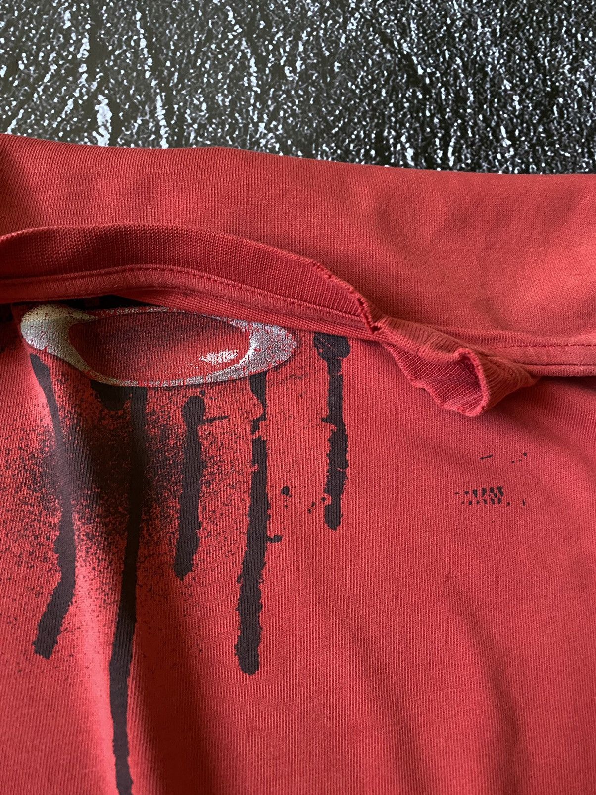 Oakley Vintage Oakley Iconic Logo Red T-shirt Size US XL / EU 56 / 4 - 11 Thumbnail
