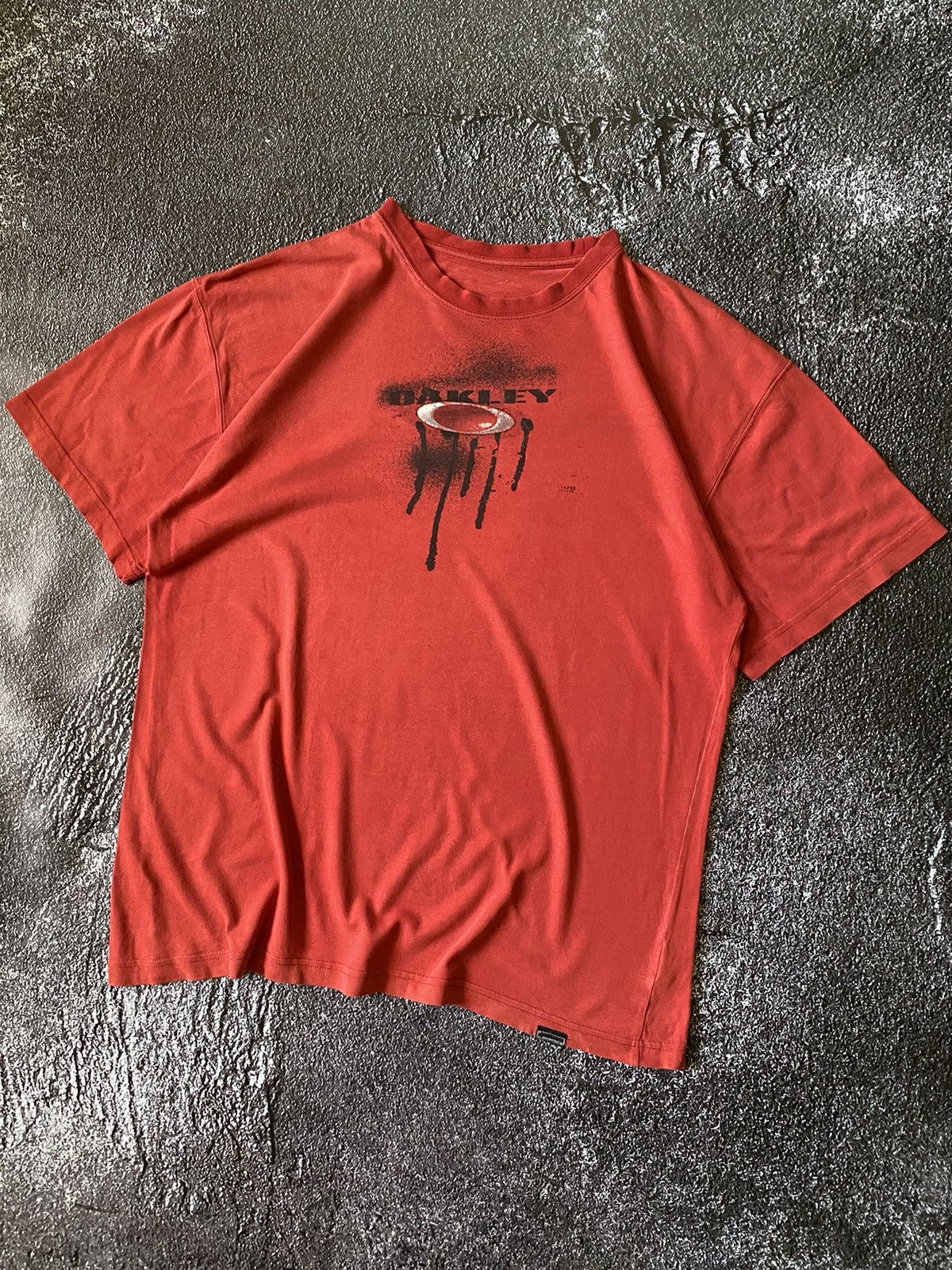 Oakley Vintage Oakley Iconic Logo Red T-shirt Size US XL / EU 56 / 4 - 1 Thumbnail