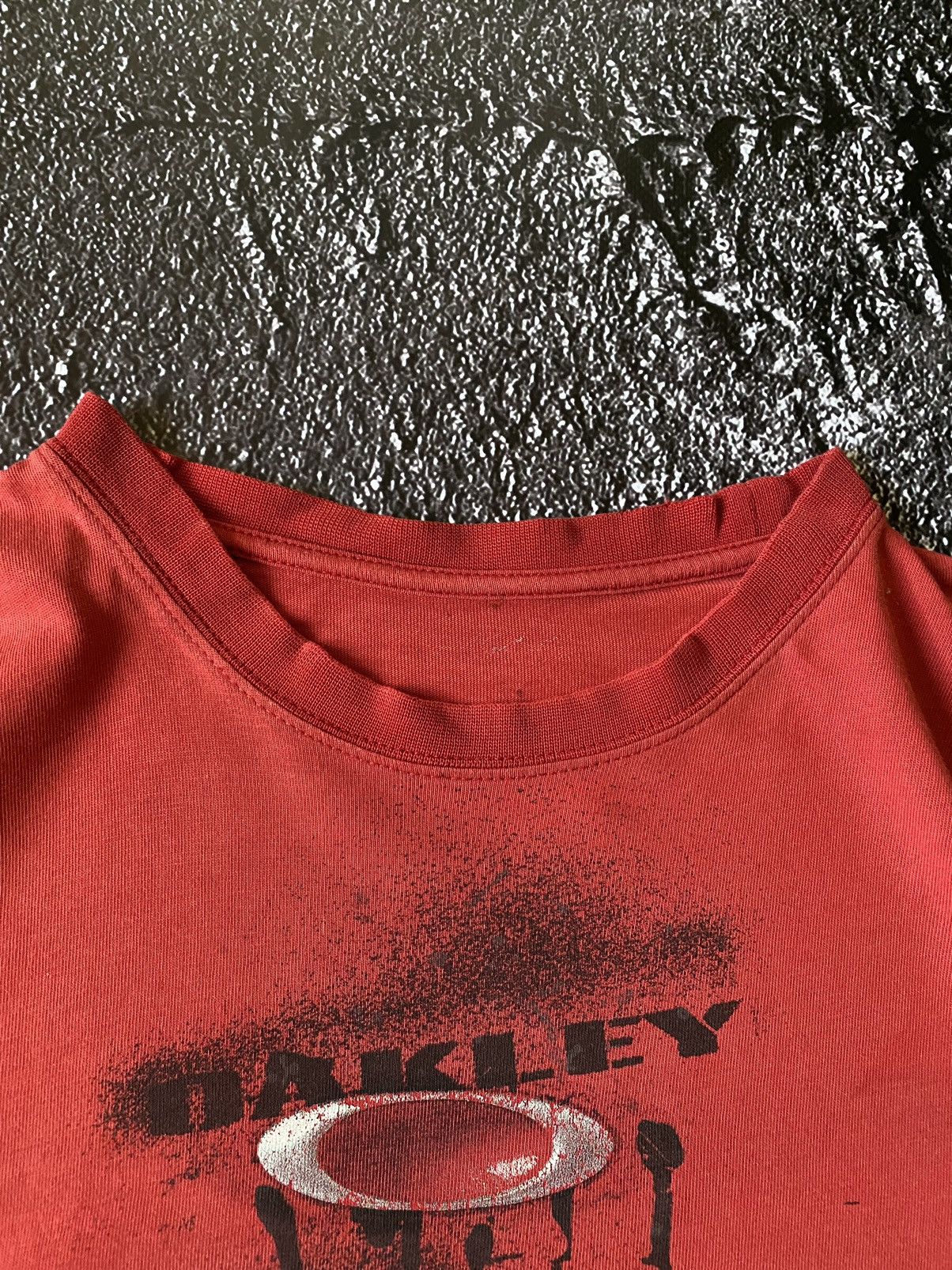 Oakley Vintage Oakley Iconic Logo Red T-shirt Size US XL / EU 56 / 4 - 6 Thumbnail