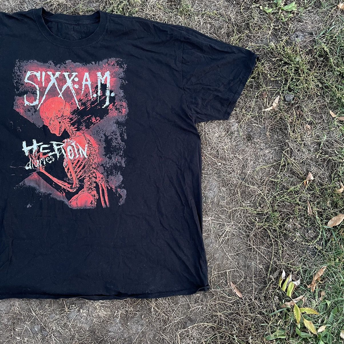 Vintage Vintage Y2K Skulls Dead Face Horror Tee Scream Paranoia 90s Size US XXL / EU 58 / 5 - 2 Thumbnail