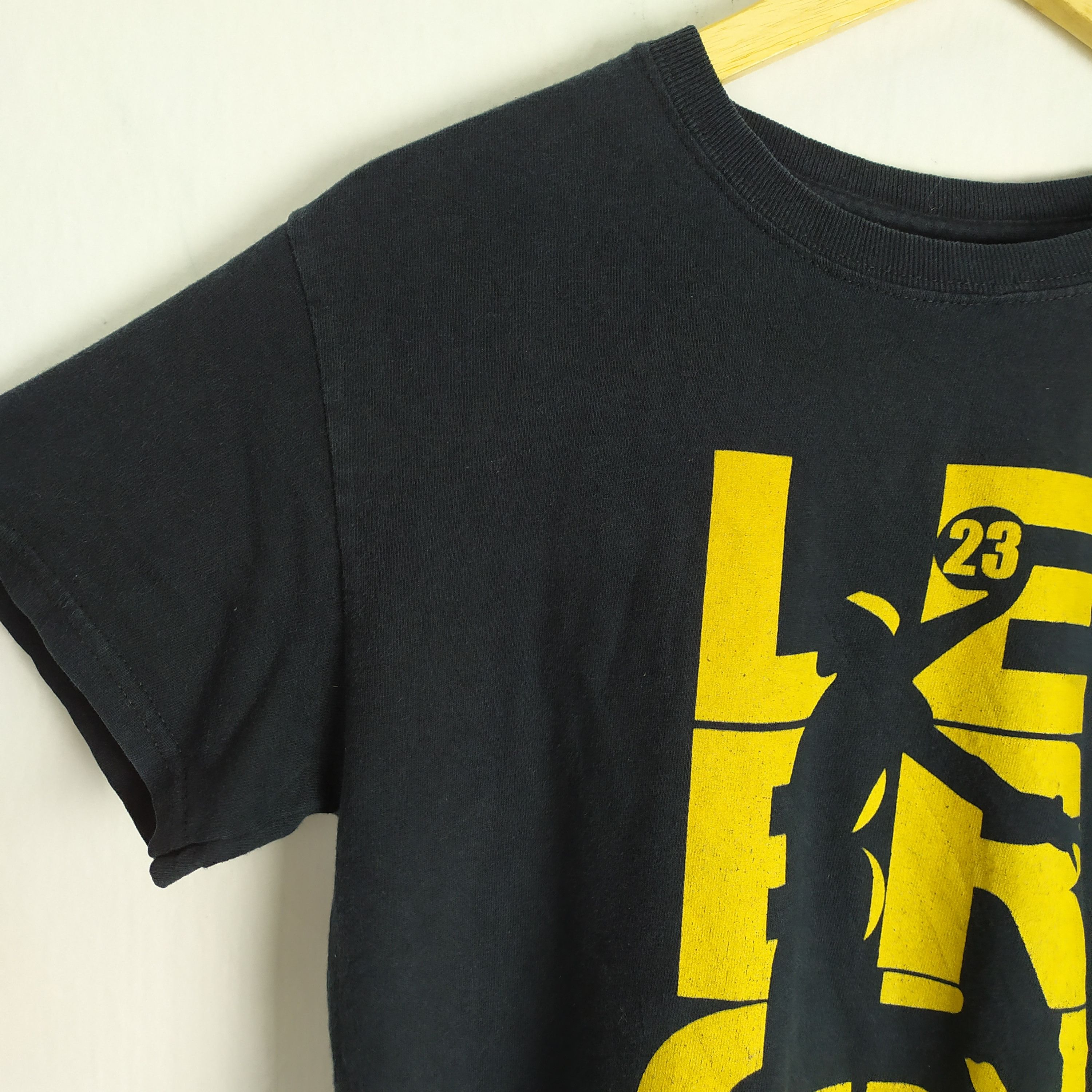 NBA VINTAGE LABRON LA LAKERS SHIRT Size US M / EU 48-50 / 2 - 5 Thumbnail