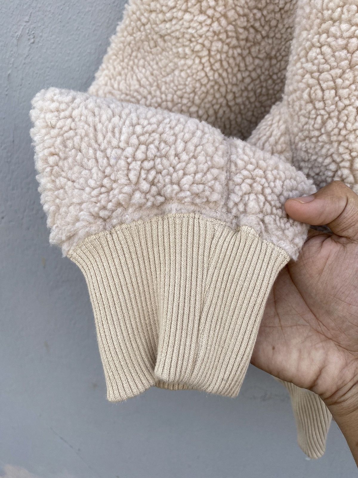 Undercover × Uniqlo uniqlo uuu deep pile sherpa turtle neck jacket Size US M / EU 48-50 / 2 - 8 Thumbnail