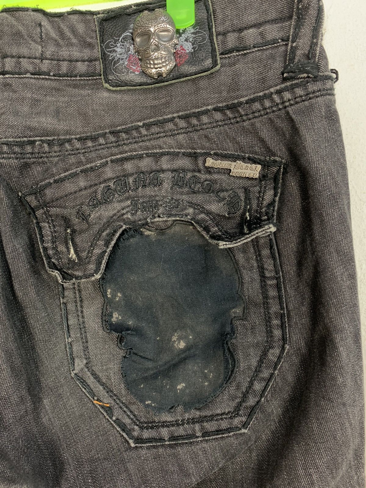 Japanese Brand Rare Laguna Beach Jean Co Distressed Black Denim Skull Logo Size US 36 / EU 52 - 6 Thumbnail