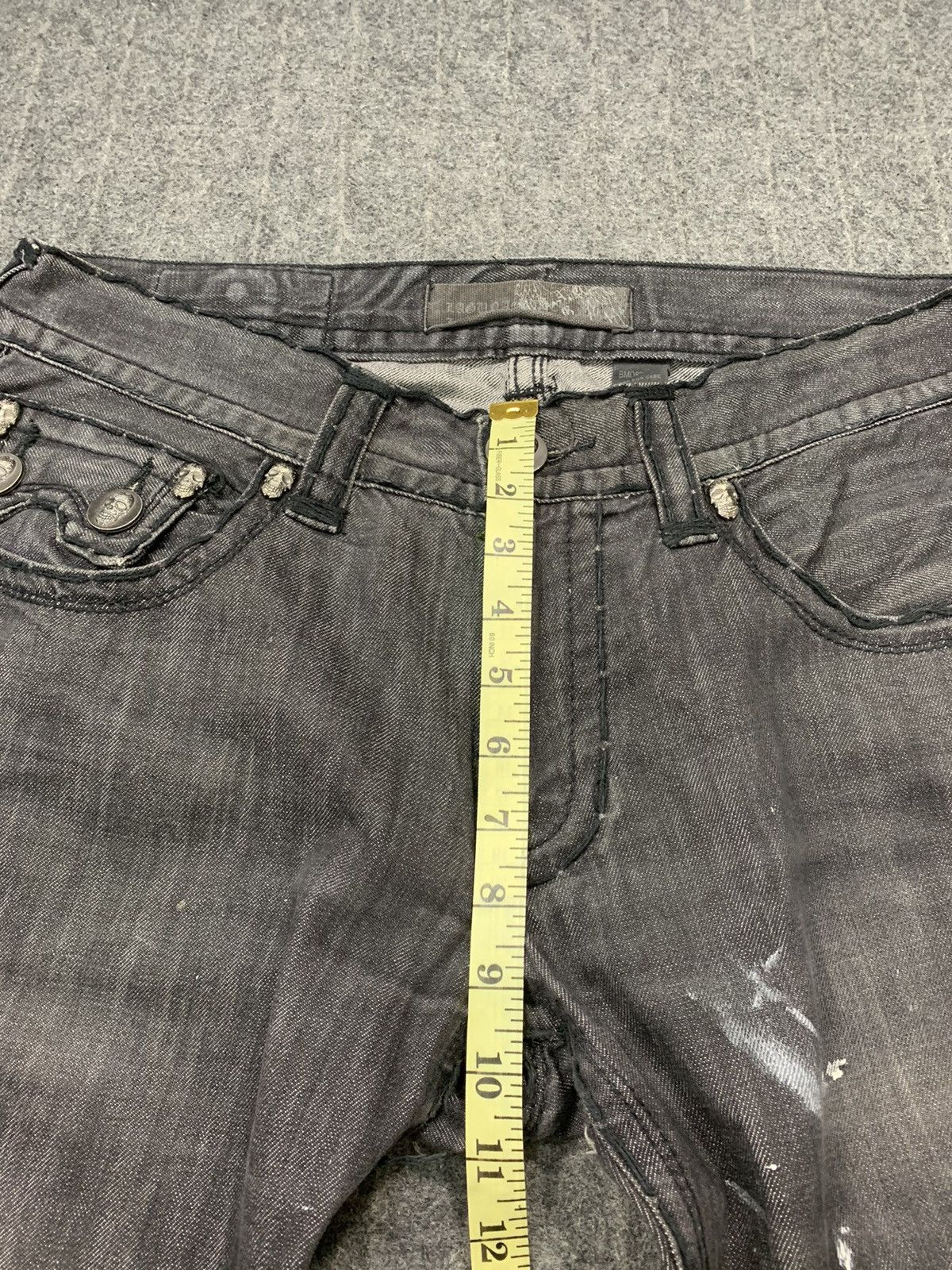 Japanese Brand Rare Laguna Beach Jean Co Distressed Black Denim Skull Logo Size US 36 / EU 52 - 13 Thumbnail