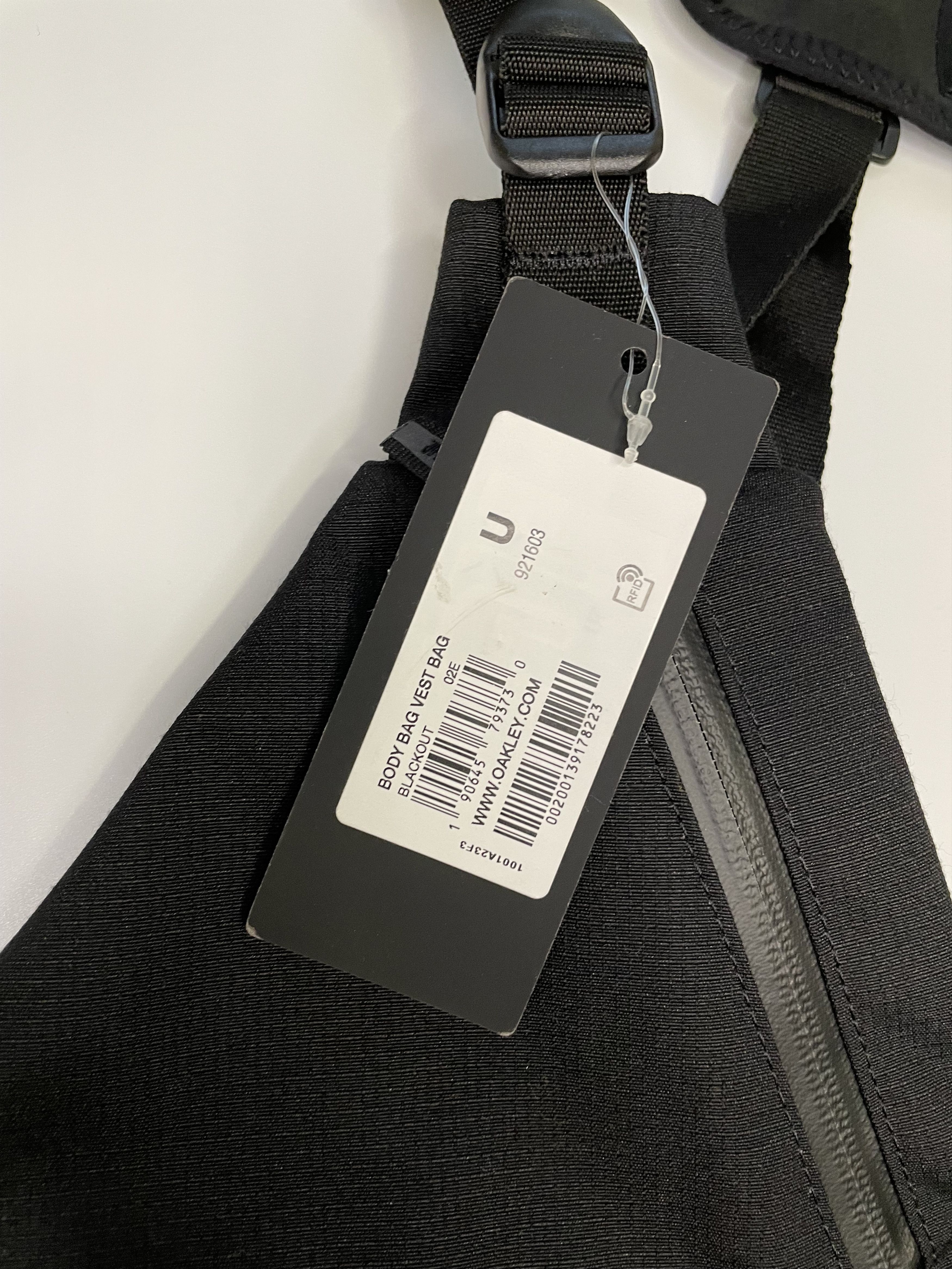 Oakley Oakley Body Bag Vest Bag (0463) Size US M / EU 48-50 / 2 - 5 Thumbnail