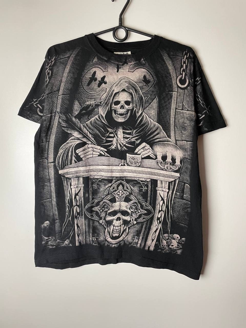 Vintage Skulls 90s vintage t-shirts size XL Size US XL / EU 56 / 4 - 1 Thumbnail