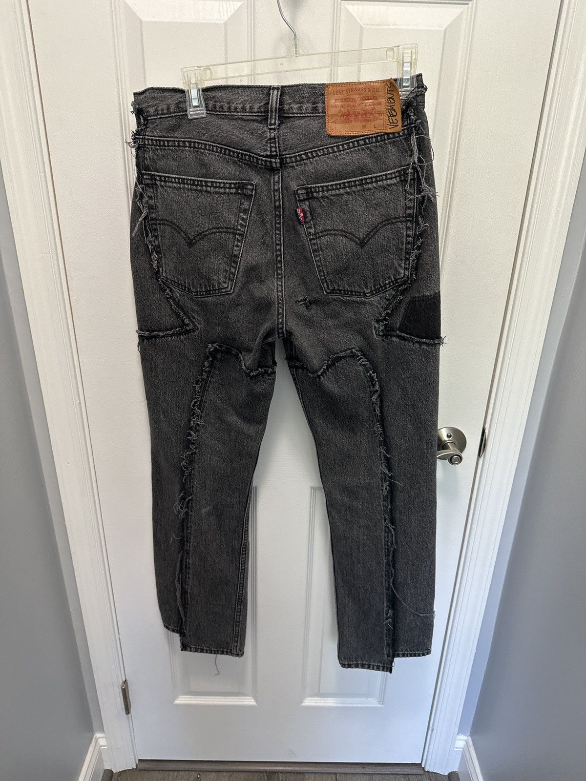 Levi's × Vetements demna era vetements reworked/reconstructed levi denim Size US 30 / EU 46 - 2 Thumbnail