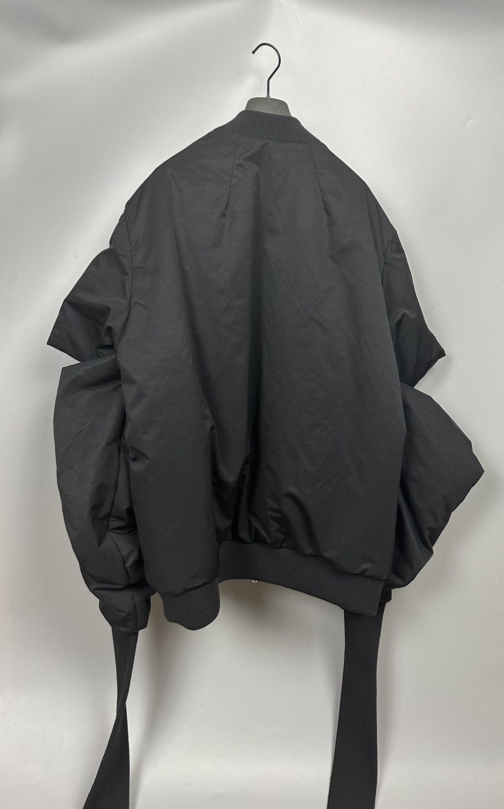 Rick Owens FW22 ‘STROBE’ Padded Gauntlet Bomber Size US L / EU 52-54 / 3 - 6 Thumbnail