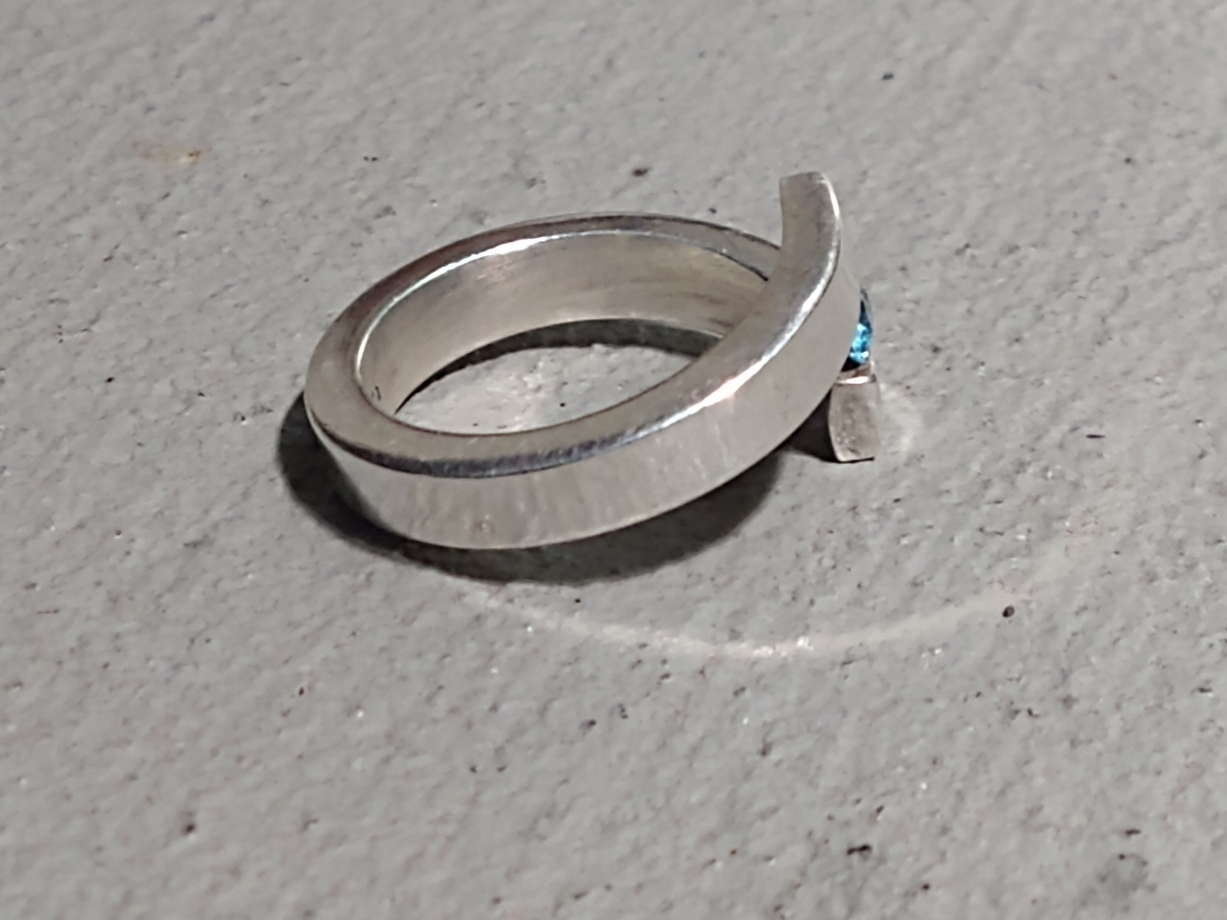 Jewelry Sterling Silver Ring Size 7 Blue Stone Modern Minimalist Size ONE SIZE - 5 Thumbnail