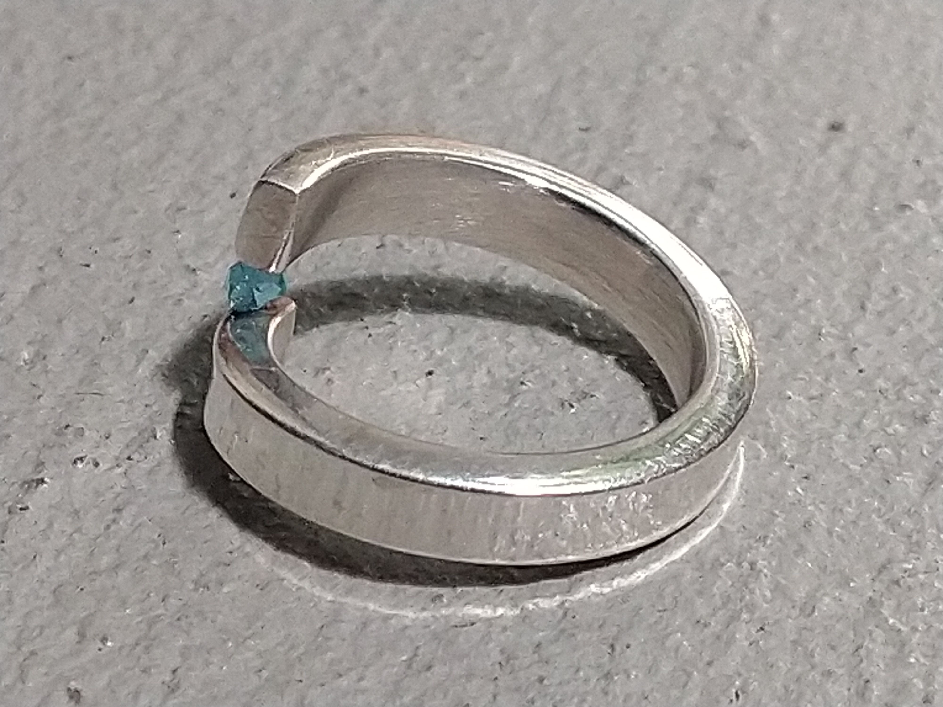 Jewelry Sterling Silver Ring Size 7 Blue Stone Modern Minimalist Size ONE SIZE - 9 Thumbnail