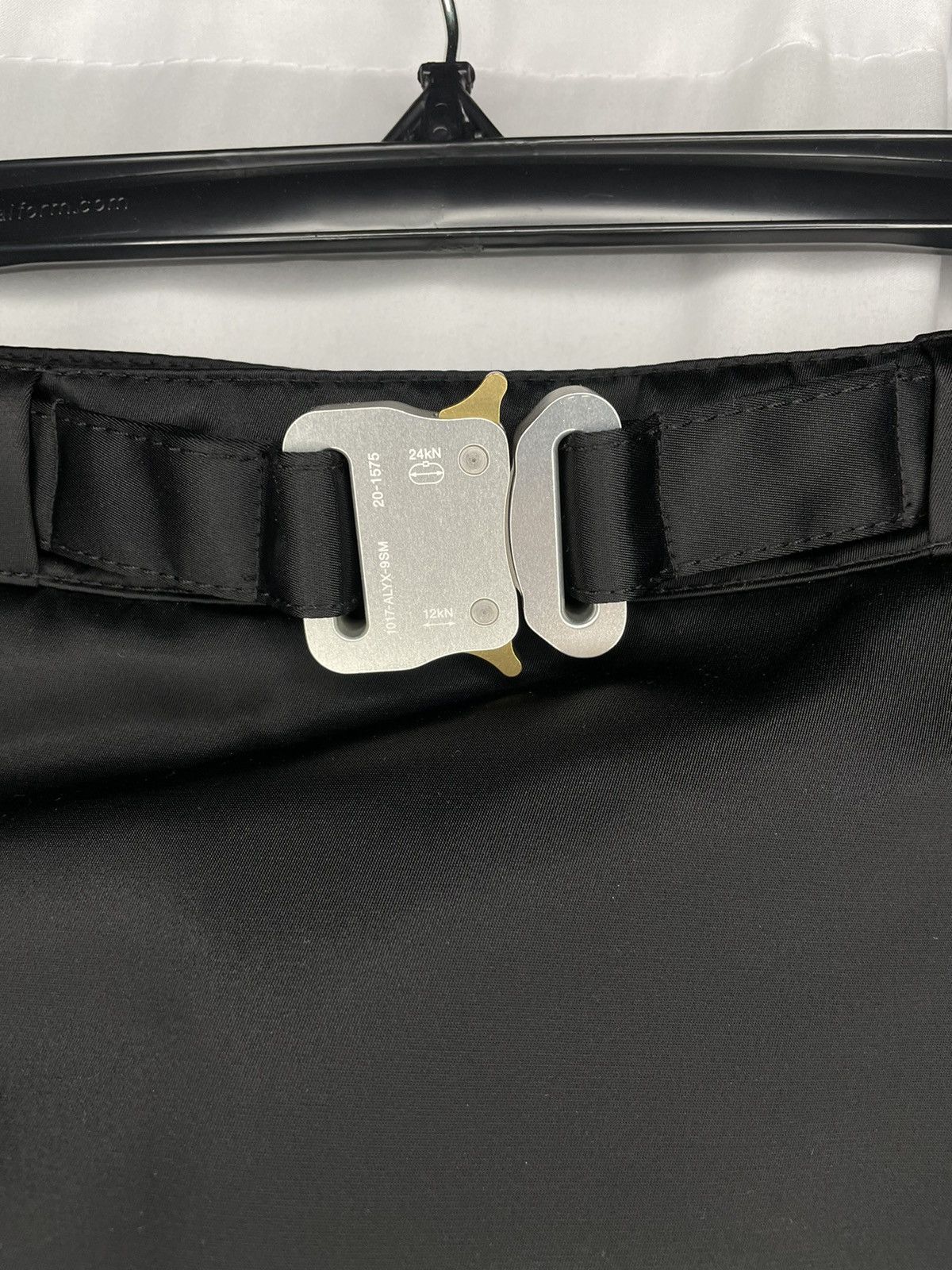 1017 ALYX 9SM 1017 ALYX 9SM Nylon Buckle Skirt Size 25" / US 0 / IT 36 - 4 Thumbnail