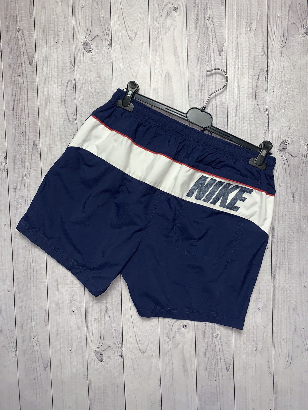 Vintage Nike shorts logo size L