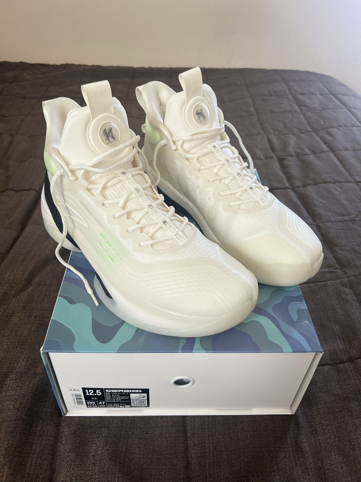 Other Anta KT7 Translucent Glow Size US 12.5 / EU 45-46 - 1 Thumbnail