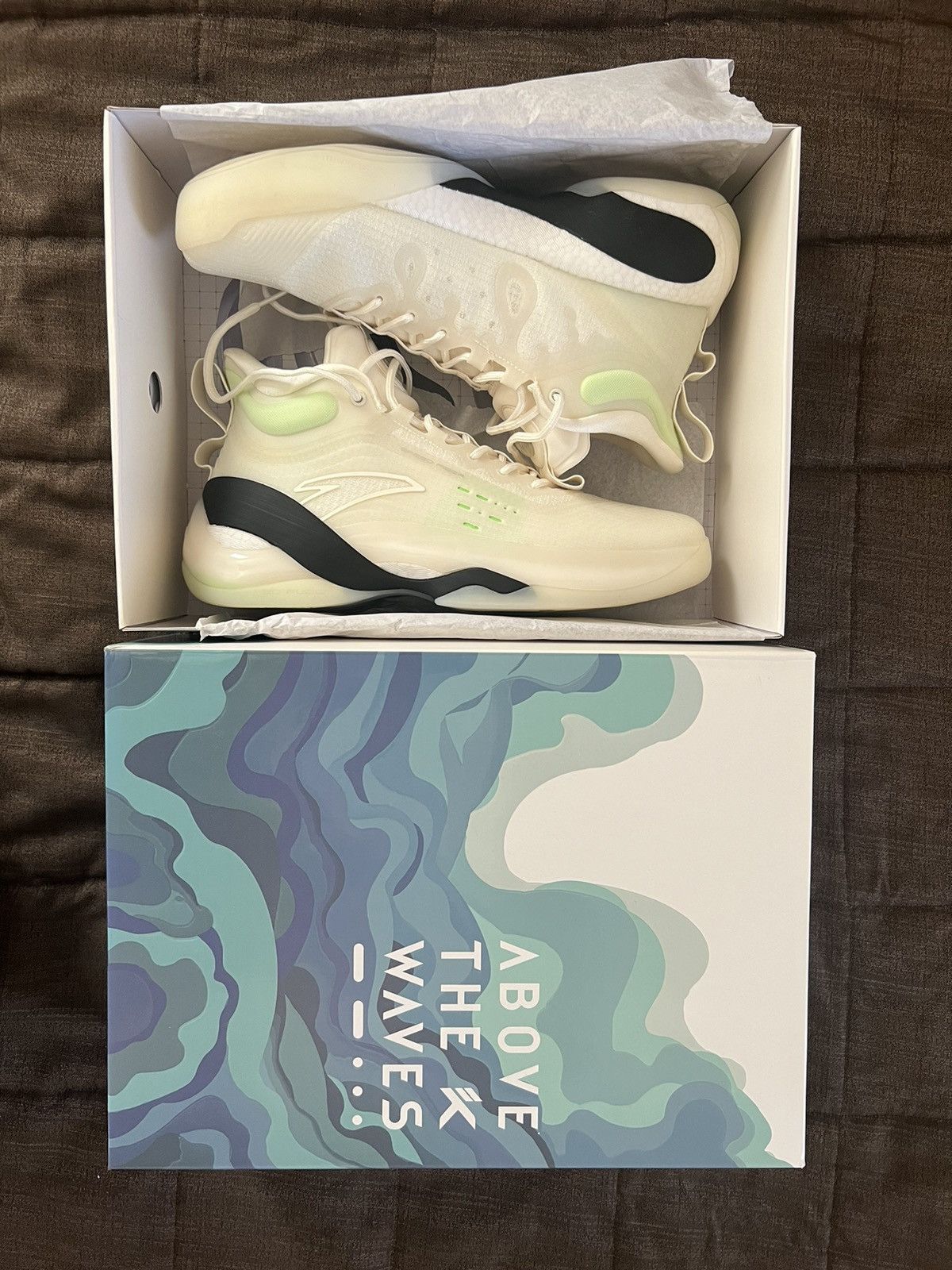 Other Anta KT7 Translucent Glow Size US 12.5 / EU 45-46 - 7 Thumbnail