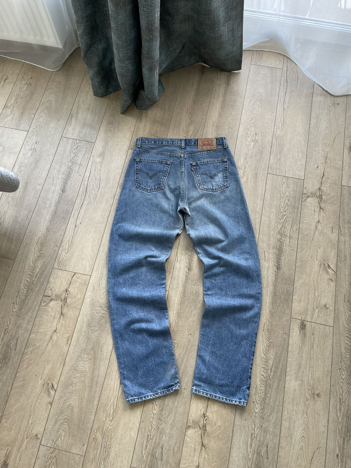 Levi's Vintage 90’s 521 Levi’s Blue Stonewashed Denim Jeans Size 34 Size US 34 / EU 50 - 1 Thumbnail