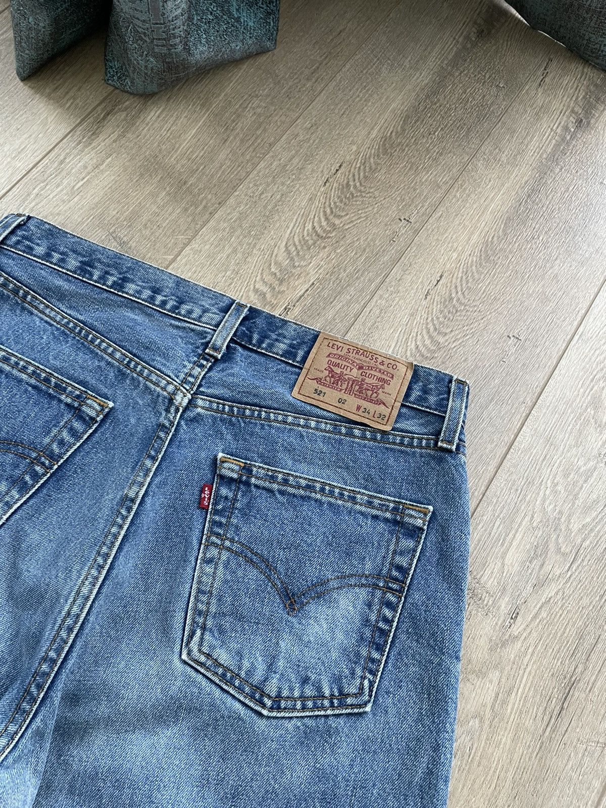 Levi's Vintage 90’s 521 Levi’s Blue Stonewashed Denim Jeans Size 34 Size US 34 / EU 50 - 15 Thumbnail