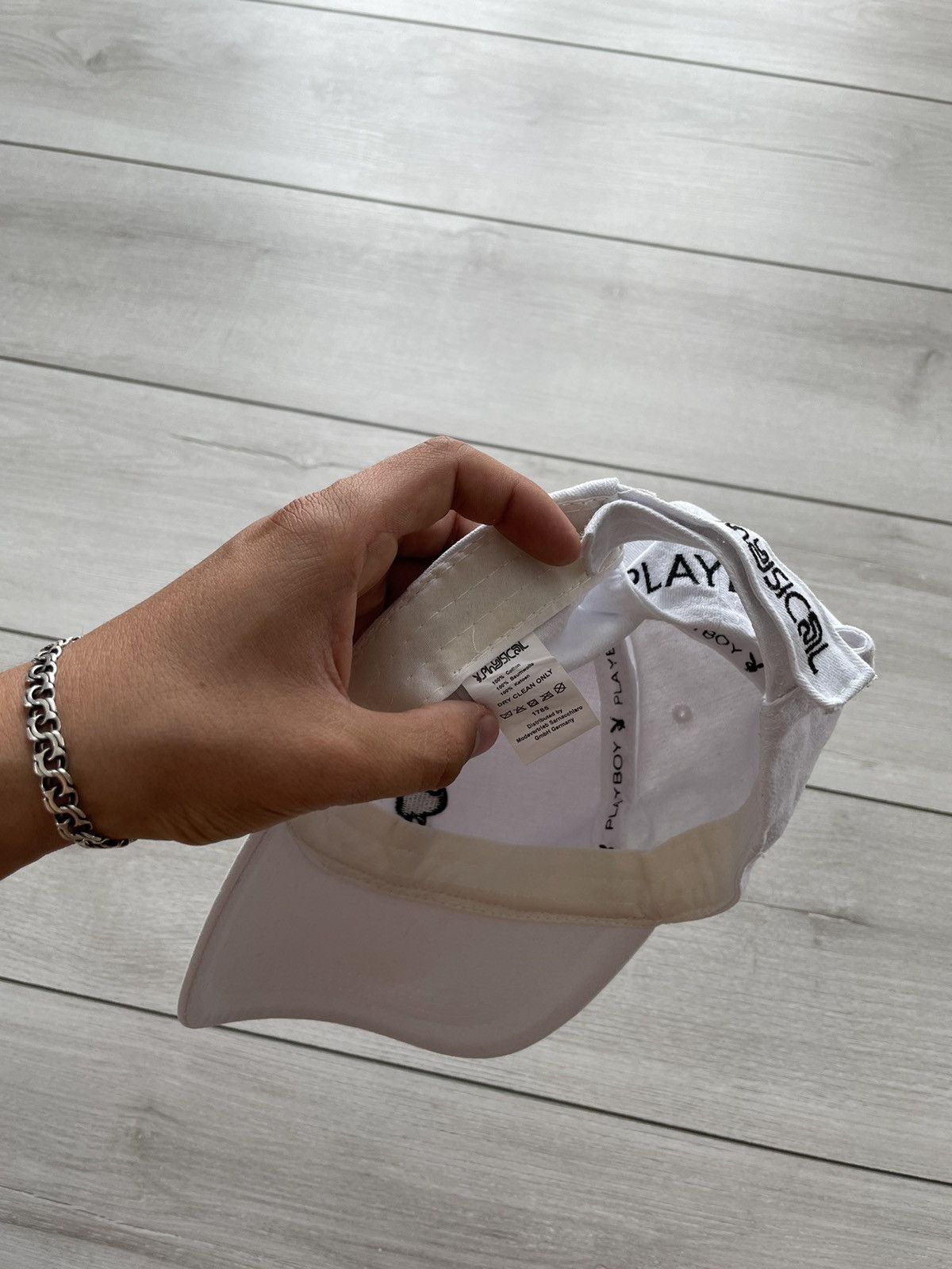 Playboy Vintage Playboy White Cap OS Size ONE SIZE - 6 Thumbnail