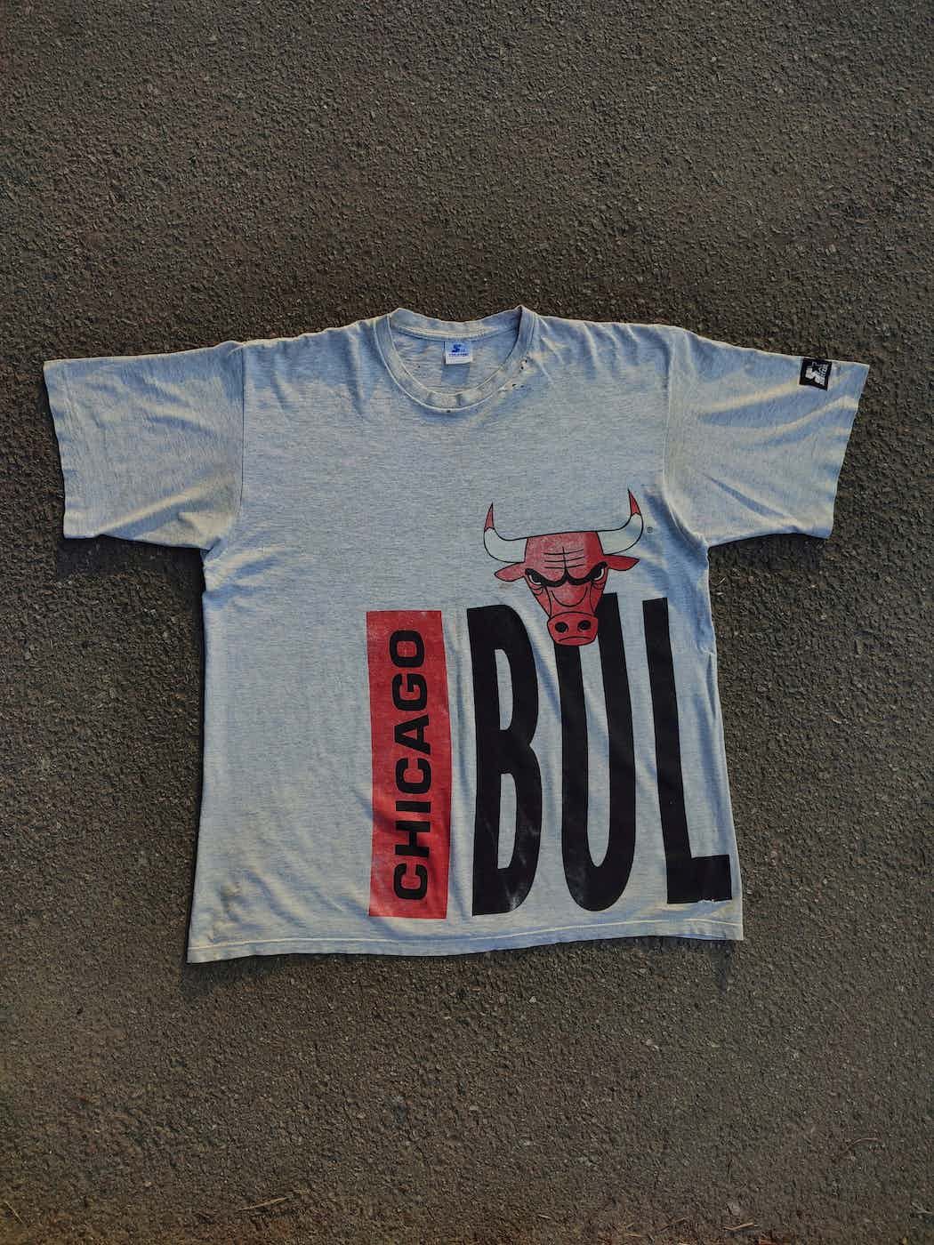 NBA Vintage Chicago Bulls Nba Trashed T-shirt Size US XL / EU 56 / 4 - 1 Thumbnail