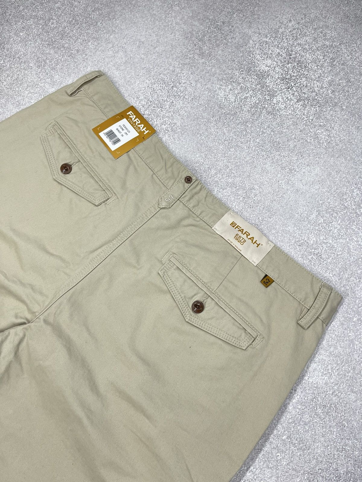 Farah New Shorts Farah Vintage Chino Beige Size XL Size US 36 / EU 52 - 3 Thumbnail