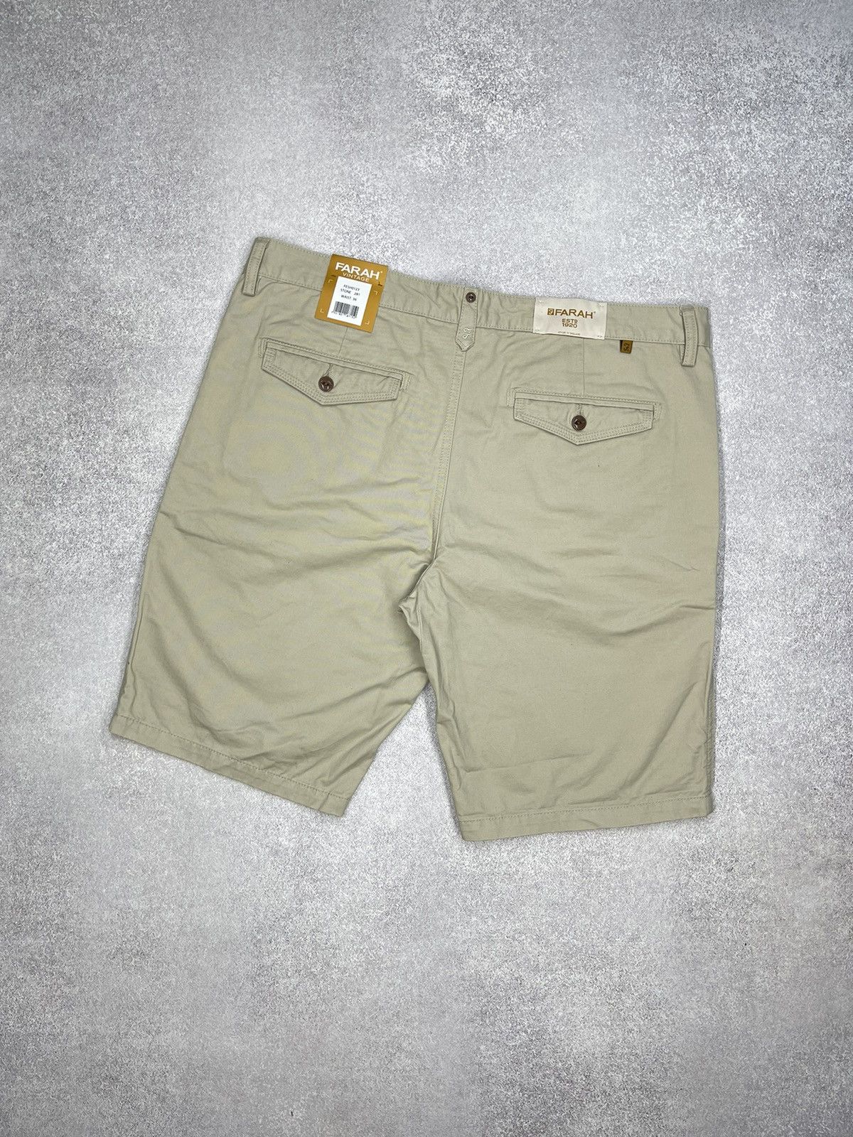 Farah New Shorts Farah Vintage Chino Beige Size XL Size US 36 / EU 52 - 1 Thumbnail