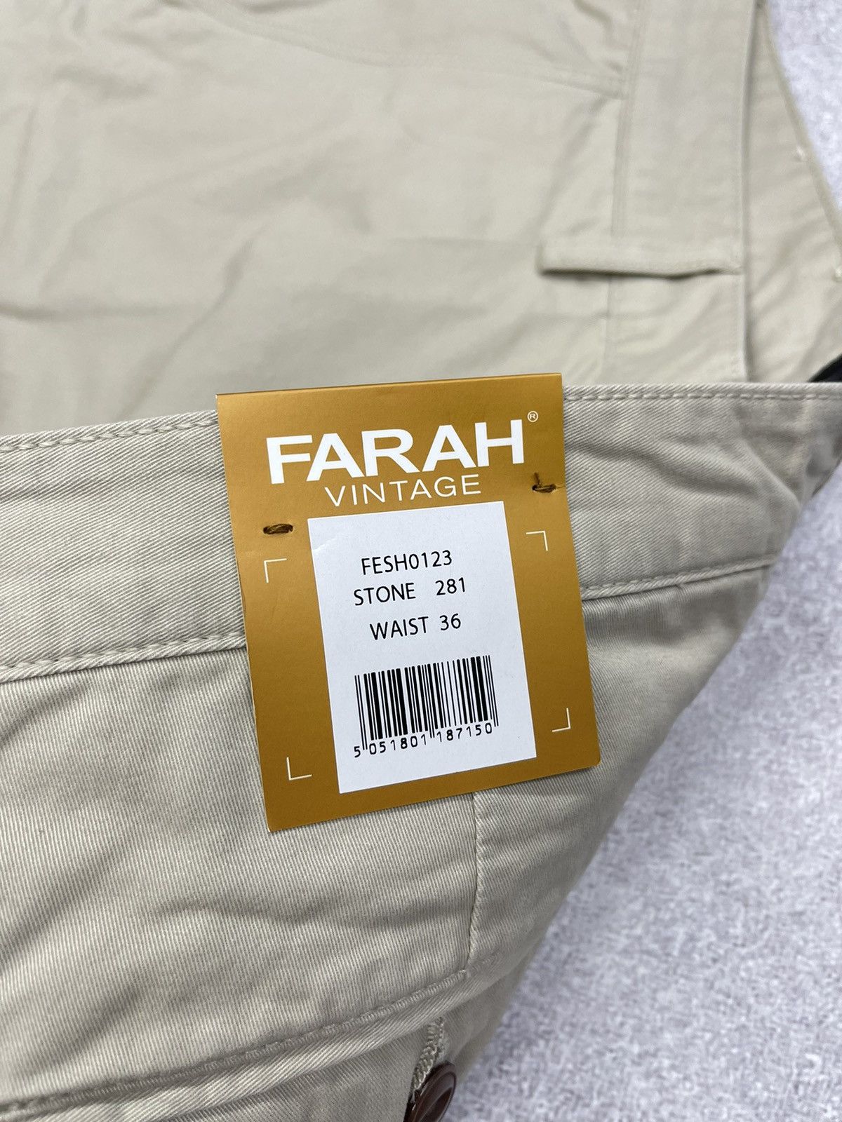 Farah New Shorts Farah Vintage Chino Beige Size XL Size US 36 / EU 52 - 6 Thumbnail
