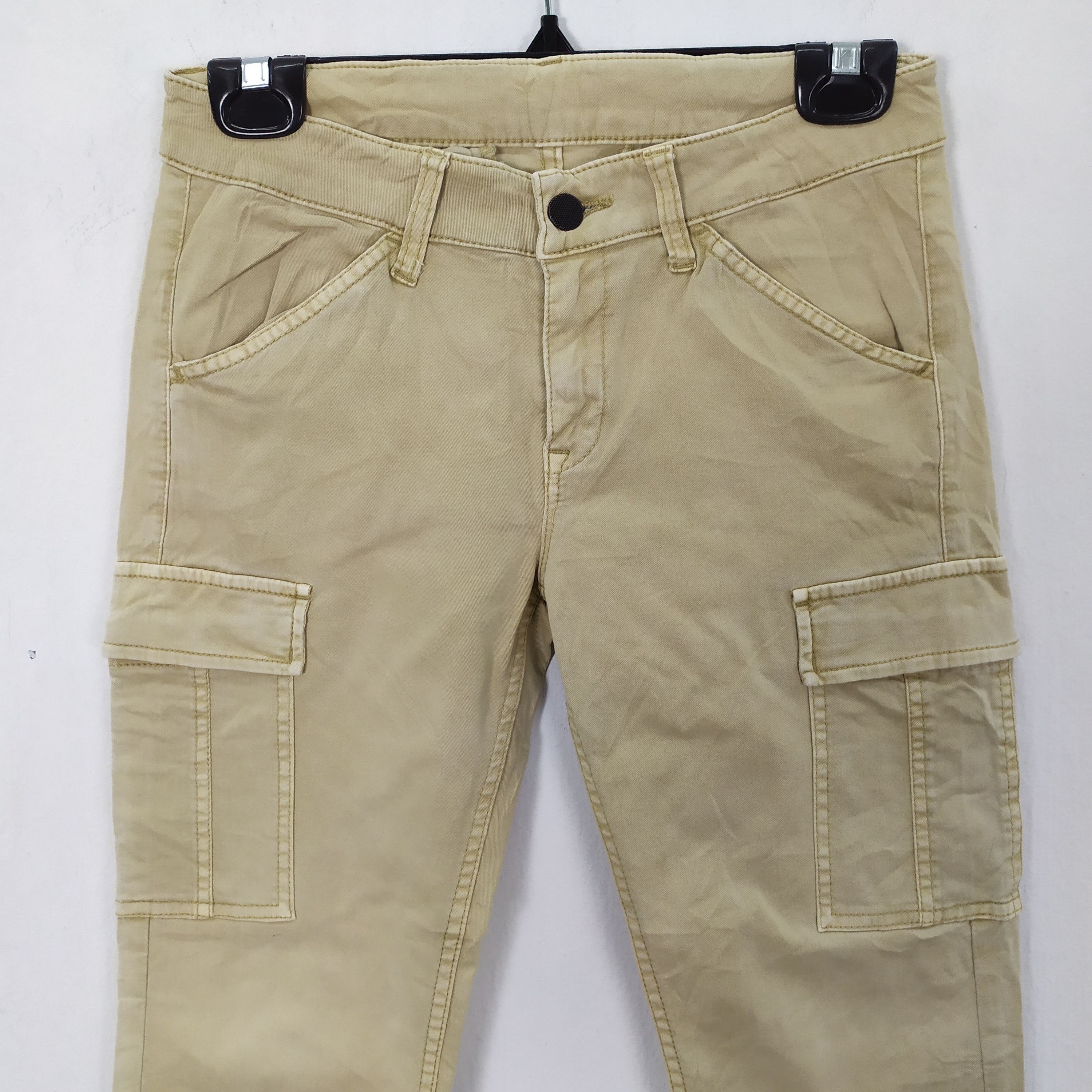 Uniqlo UNIQLO SKINNY CARGO PANTS MULTIPOCKET TACTICAL Size US 26 / EU 42 - 9 Thumbnail