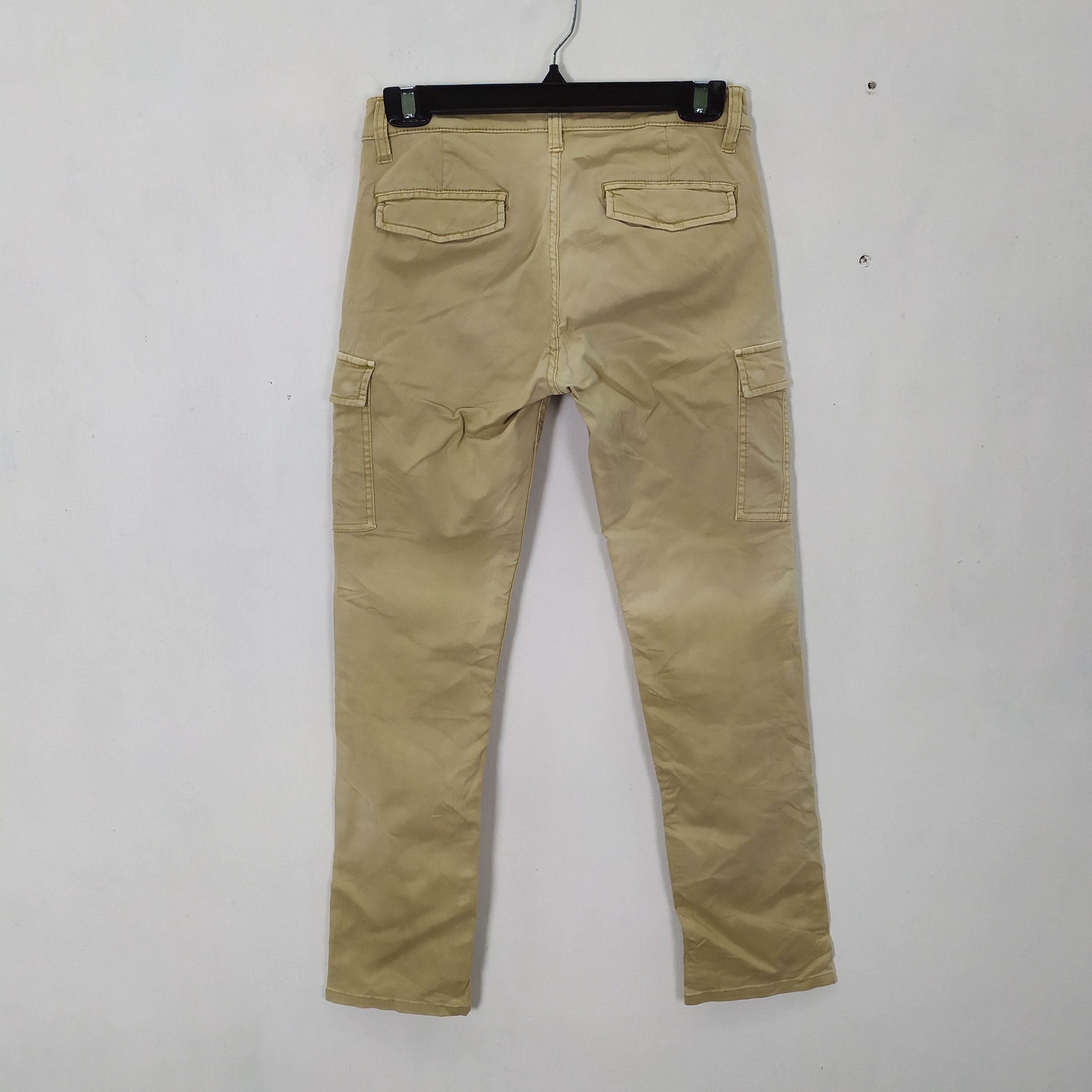 Uniqlo UNIQLO SKINNY CARGO PANTS MULTIPOCKET TACTICAL Size US 26 / EU 42 - 7 Thumbnail
