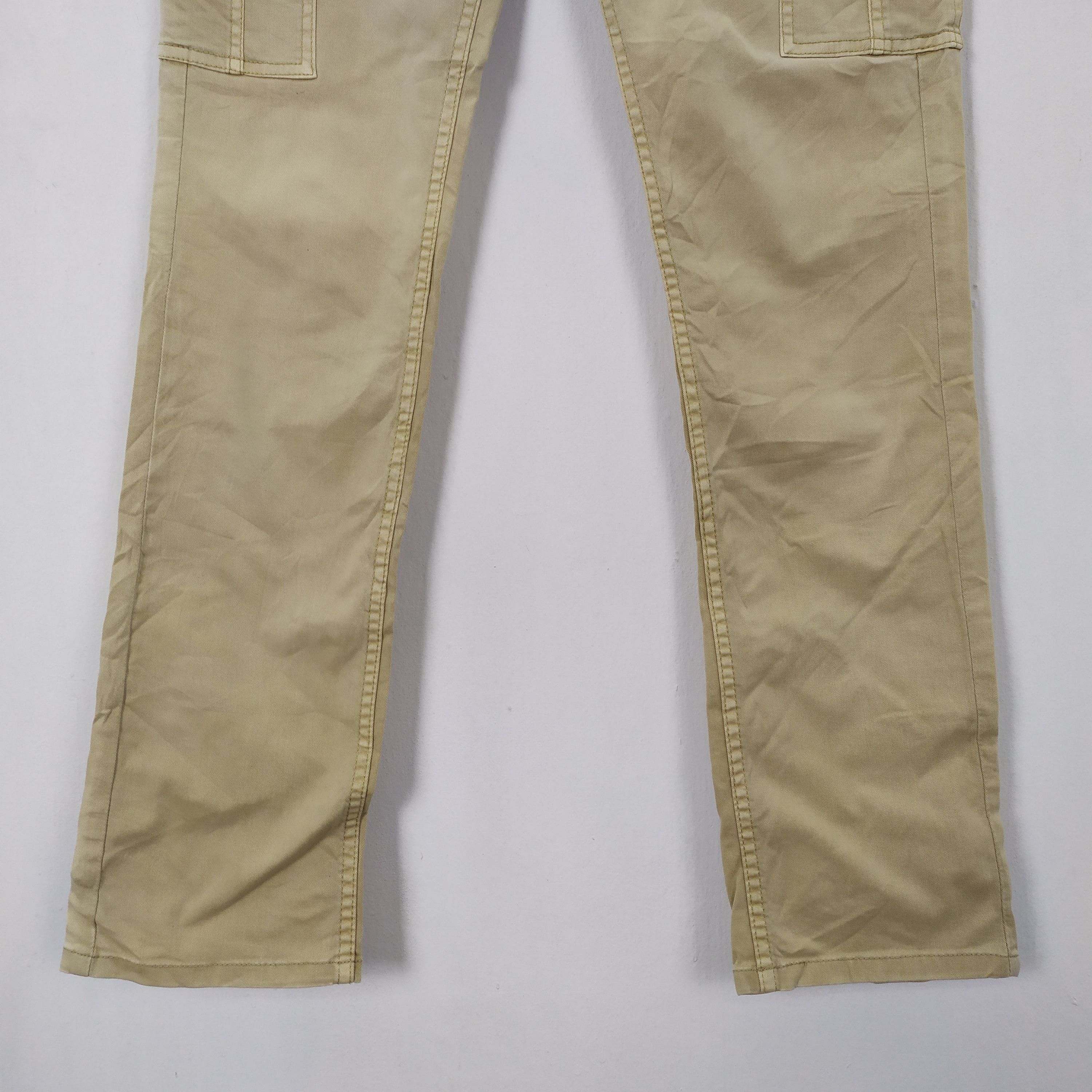 Uniqlo UNIQLO SKINNY CARGO PANTS MULTIPOCKET TACTICAL Size US 26 / EU 42 - 8 Thumbnail