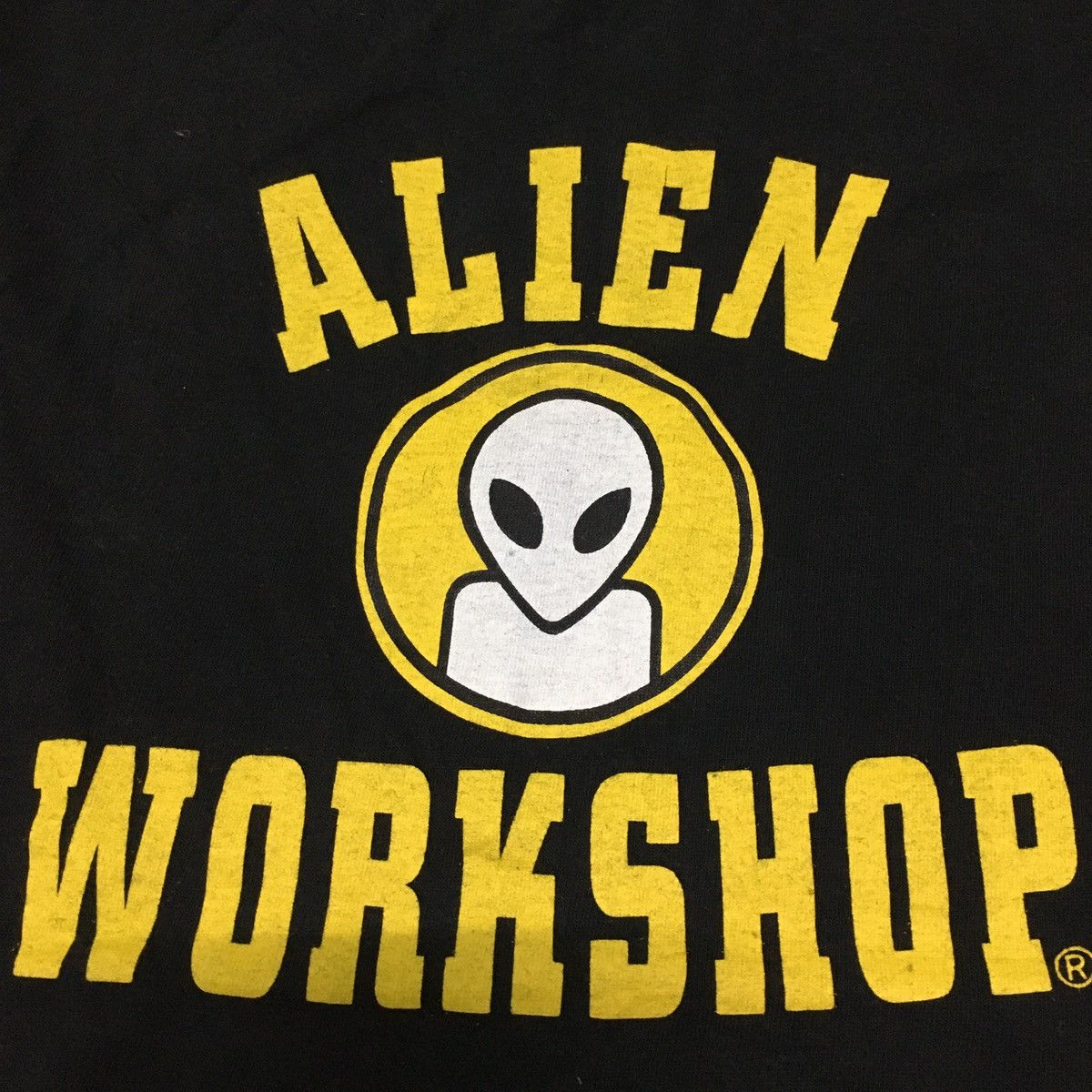 Alien Workshop Rare‼️🔥Vintage Alien Workshop Survival Side Tape T-Shirt Size US M / EU 48-50 / 2 - 3 Thumbnail