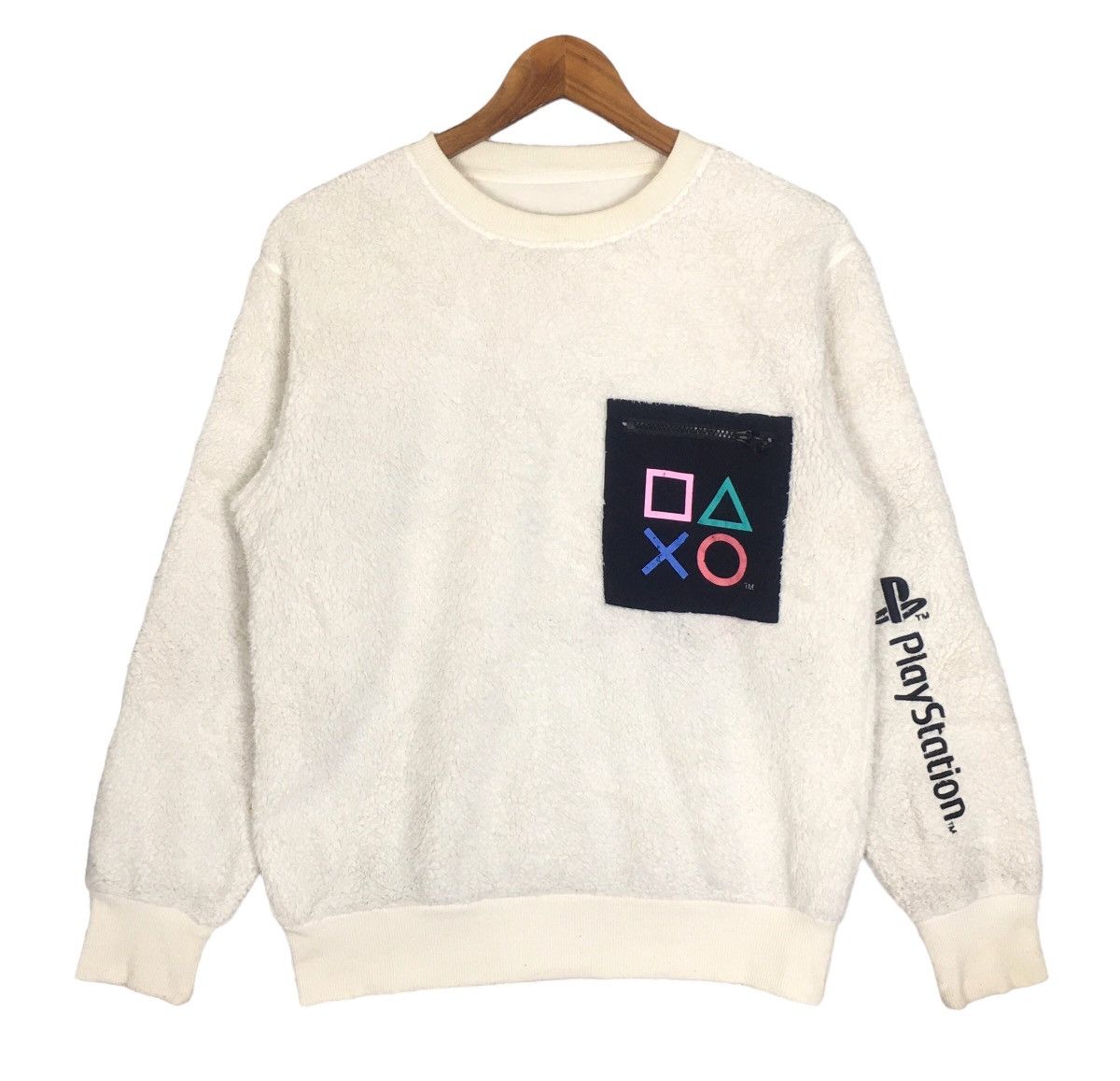 GU GU Uniqlo Play Station JapaneseBrand StreetWear Fleece Size US M / EU 48-50 / 2 - 1 Thumbnail