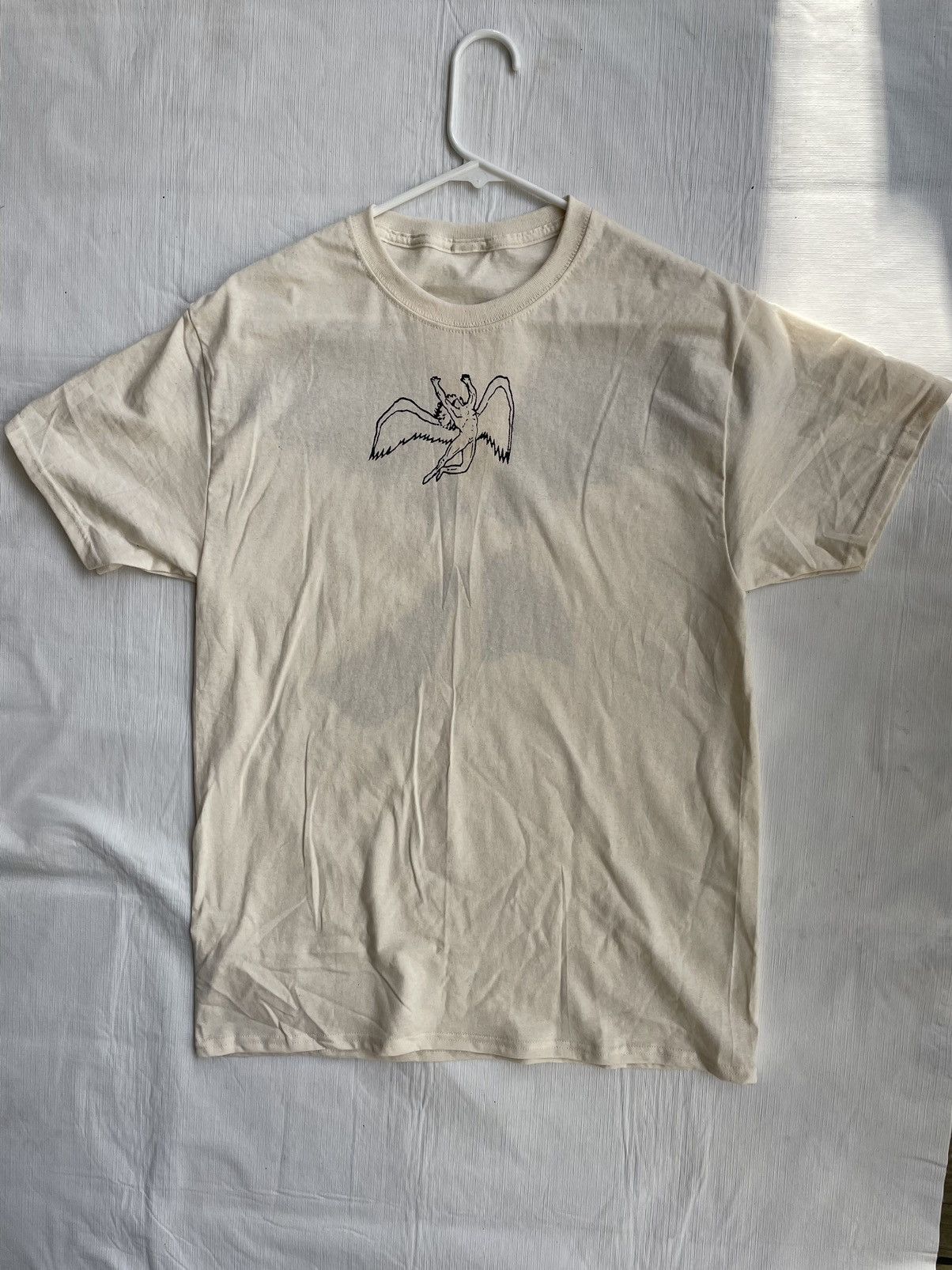 Vintage Wings all over print tee Size US M / EU 48-50 / 2 - 3 Thumbnail