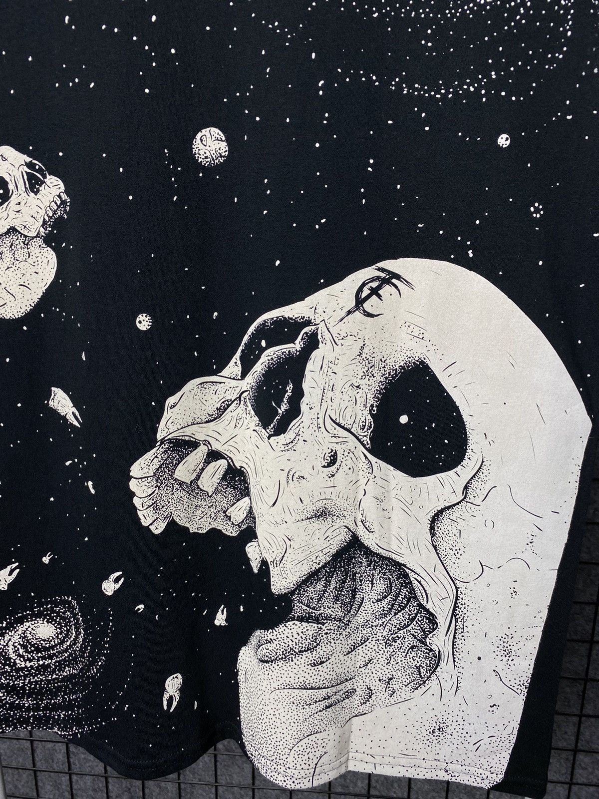 Band Tees × Vintage Vintage Skulls Print Short Sleeve T-Shirt Size M Size US M / EU 48-50 / 2 - 2 Thumbnail