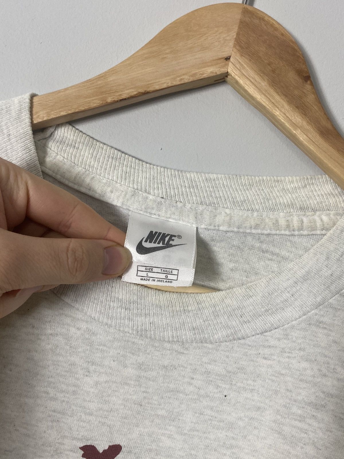 Nike Vtg 90s NIKE Swoosh T Shirt Big Logo Spellout Sports Usa Size US L / EU 52-54 / 3 - 4 Thumbnail
