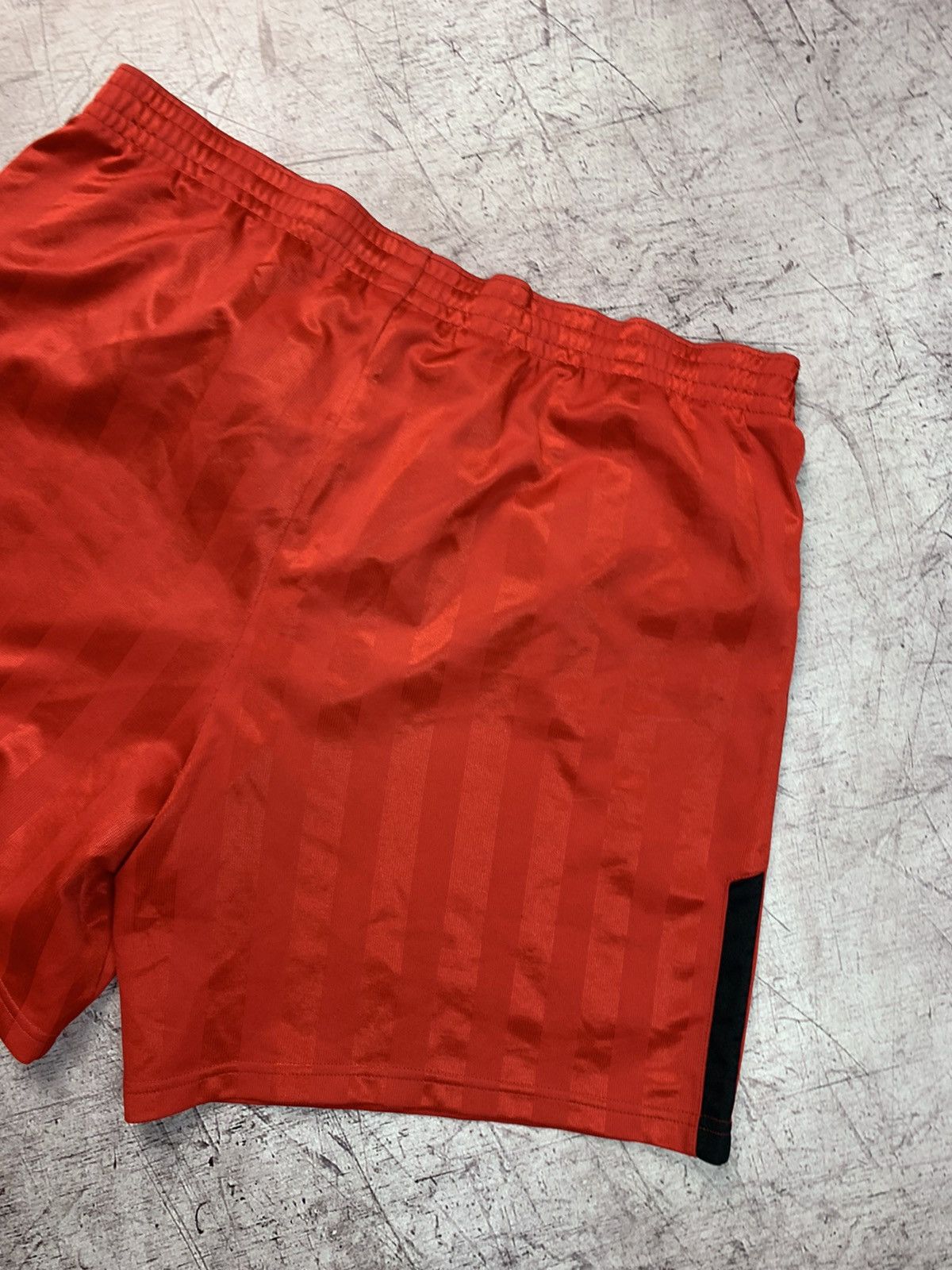 Nike × Vintage Nike Vintage Y2K Mens Shorts Size US 34 / EU 50 - 5 Thumbnail