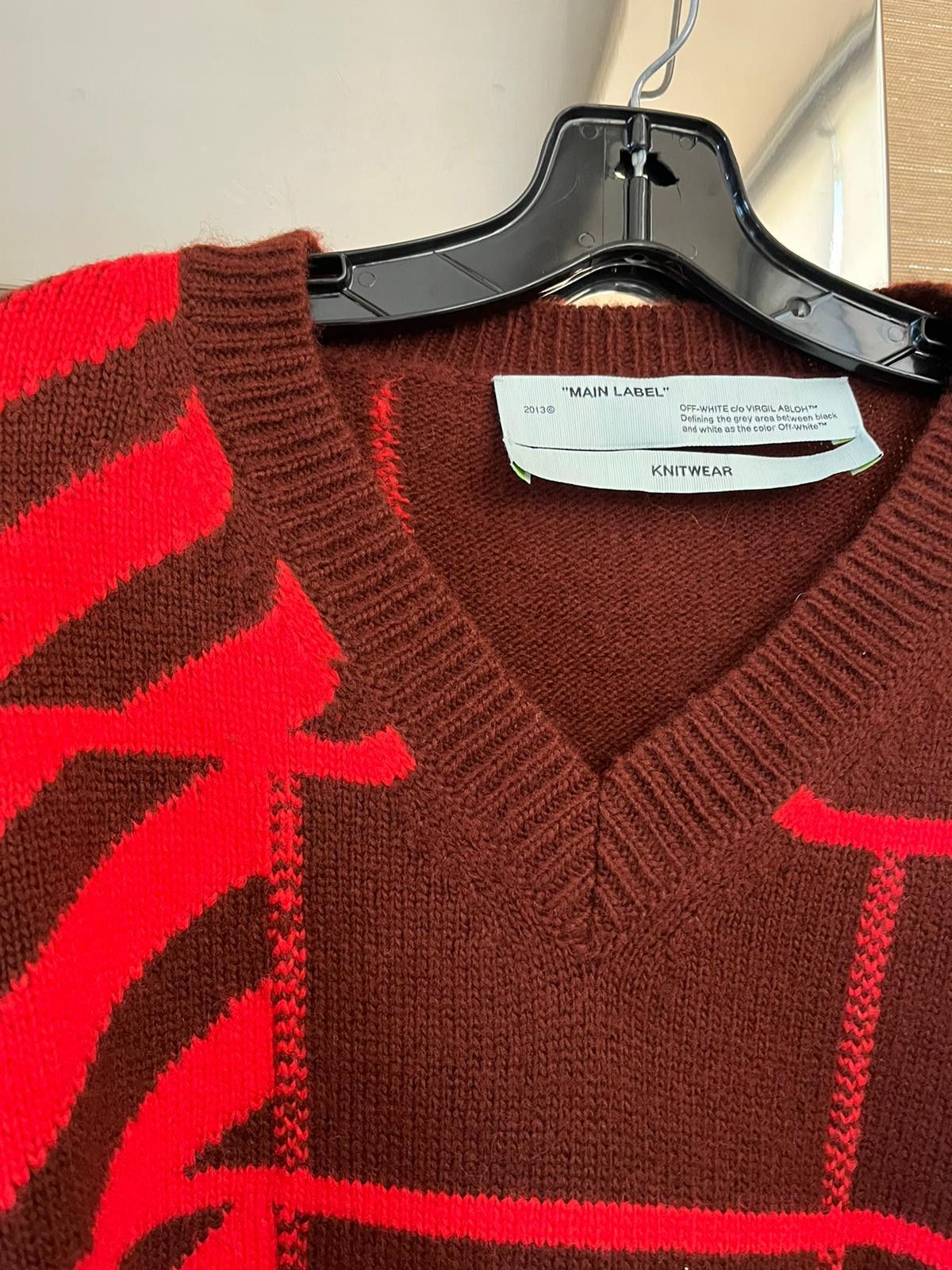 Off-White Diagonal Panel Sweater in Burgundy / Red Size US XL / EU 56 / 4 - 9 Thumbnail